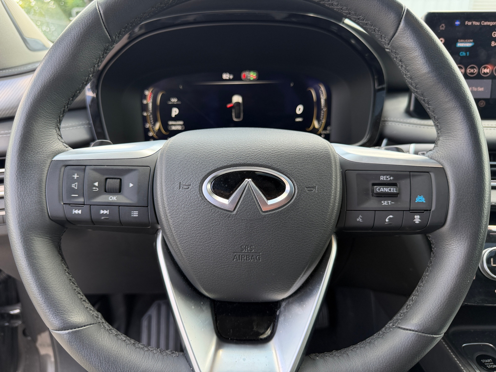 Thumbnail: 2026 INFINITI QX60 - 4