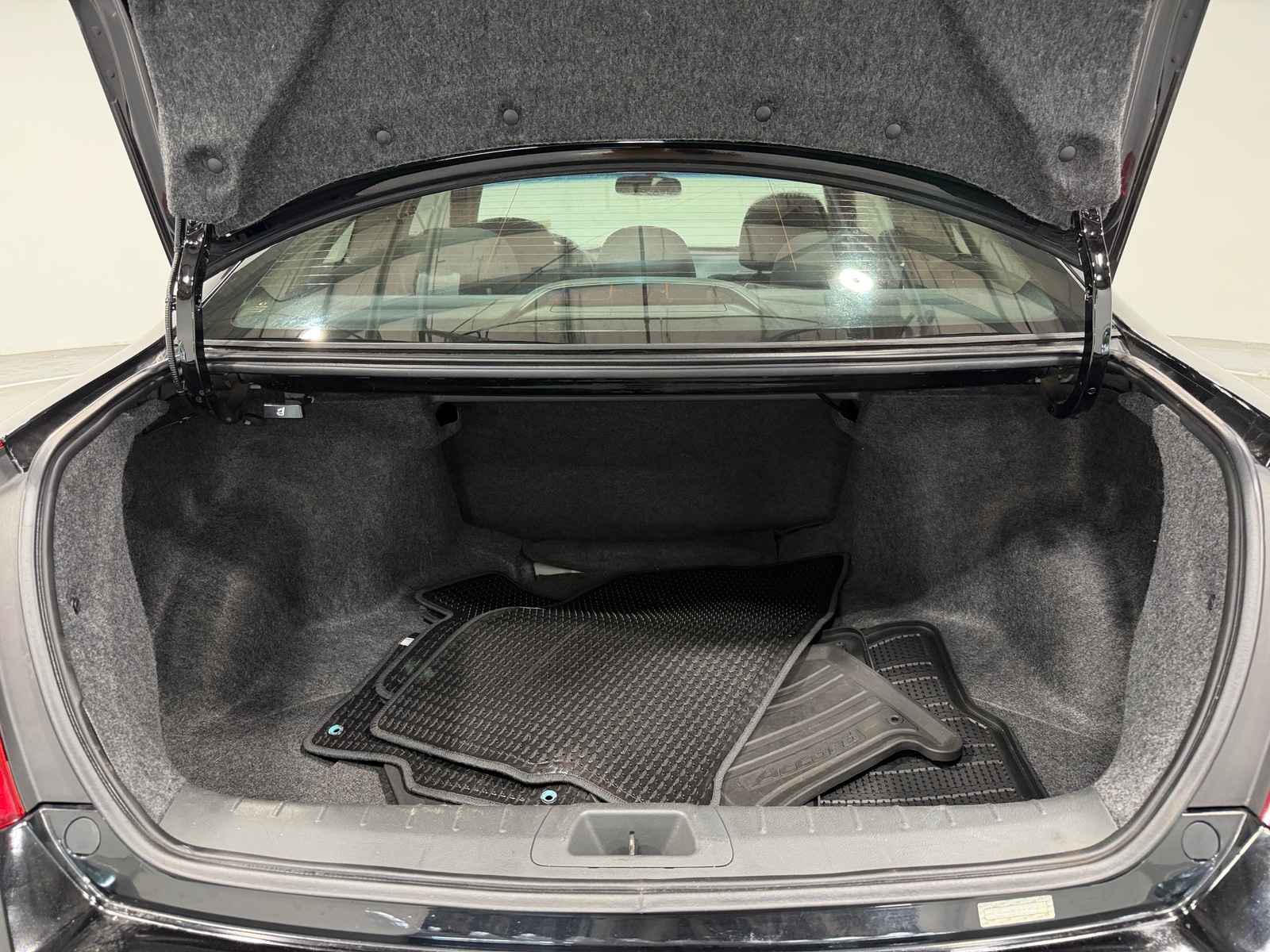 Thumbnail: 2011 Honda Accord - 4