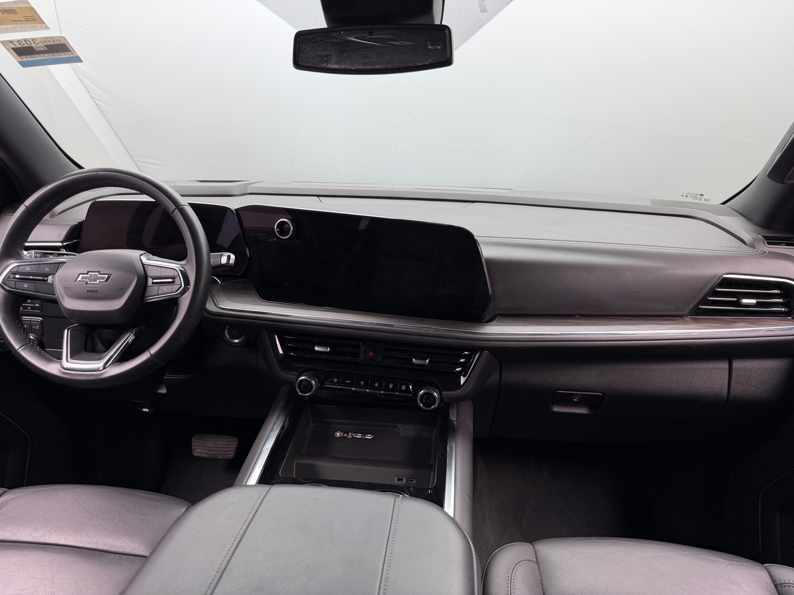 Thumbnail: 2025 Chevrolet Suburban - 2