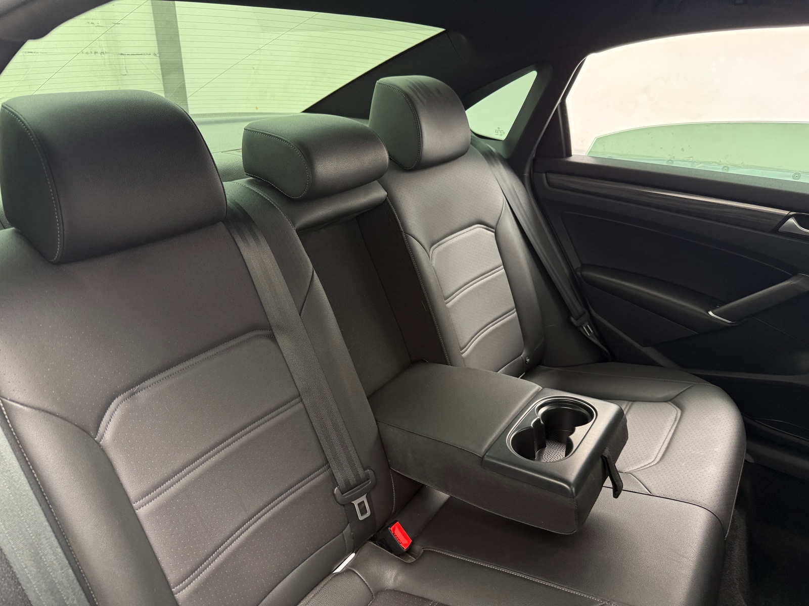 Thumbnail: 2021 Volkswagen Passat - 5