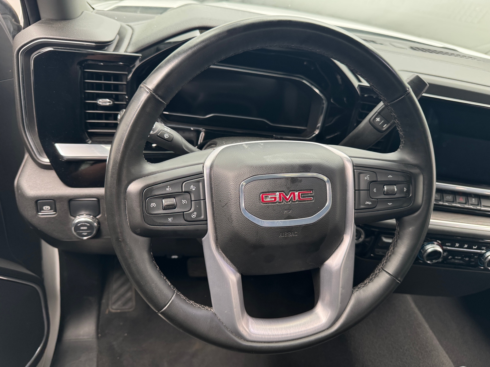 Thumbnail: 2025 GMC Sierra 1500 - 4