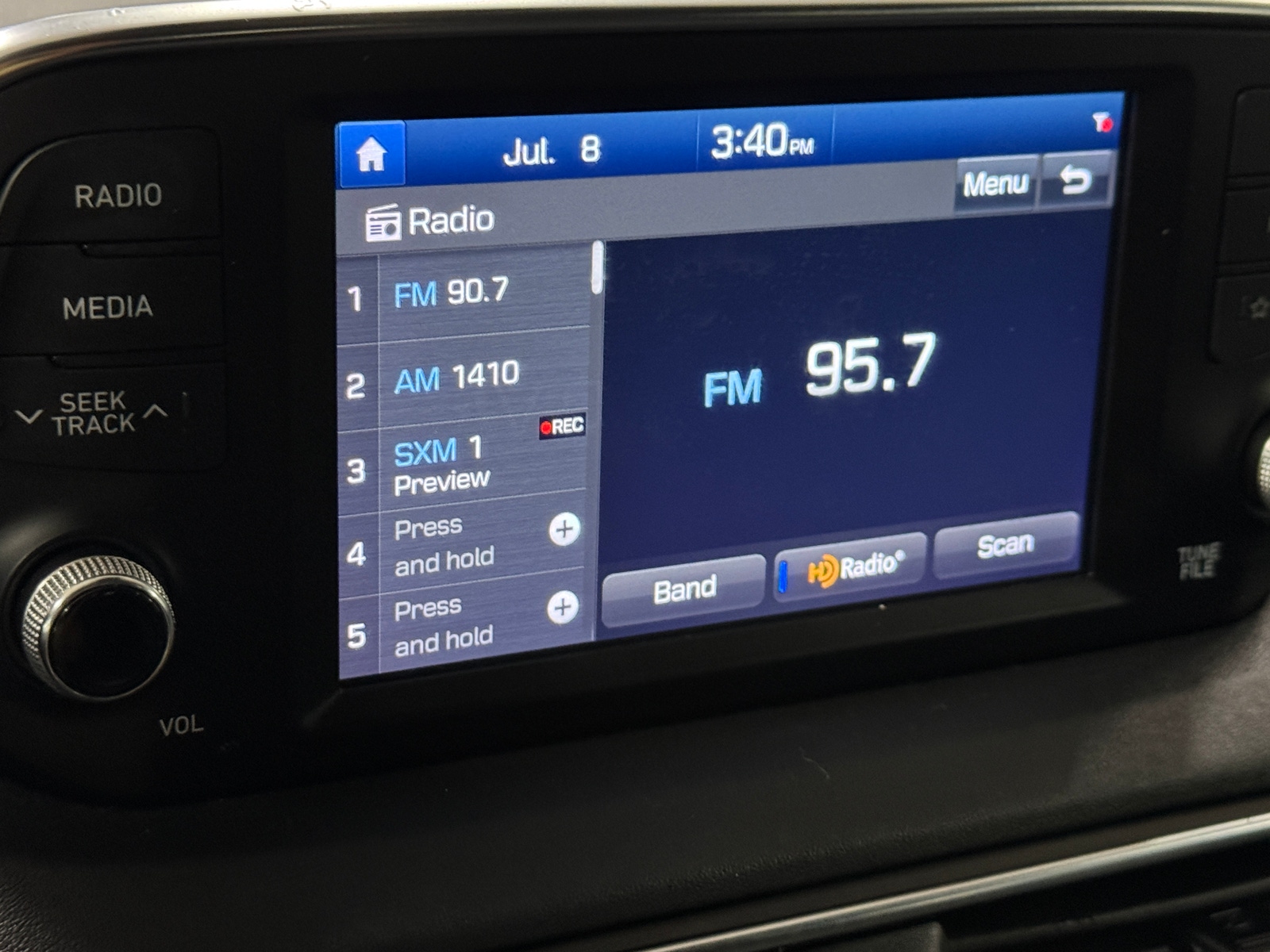 Thumbnail: 2019 Hyundai Santa Fe - 4
