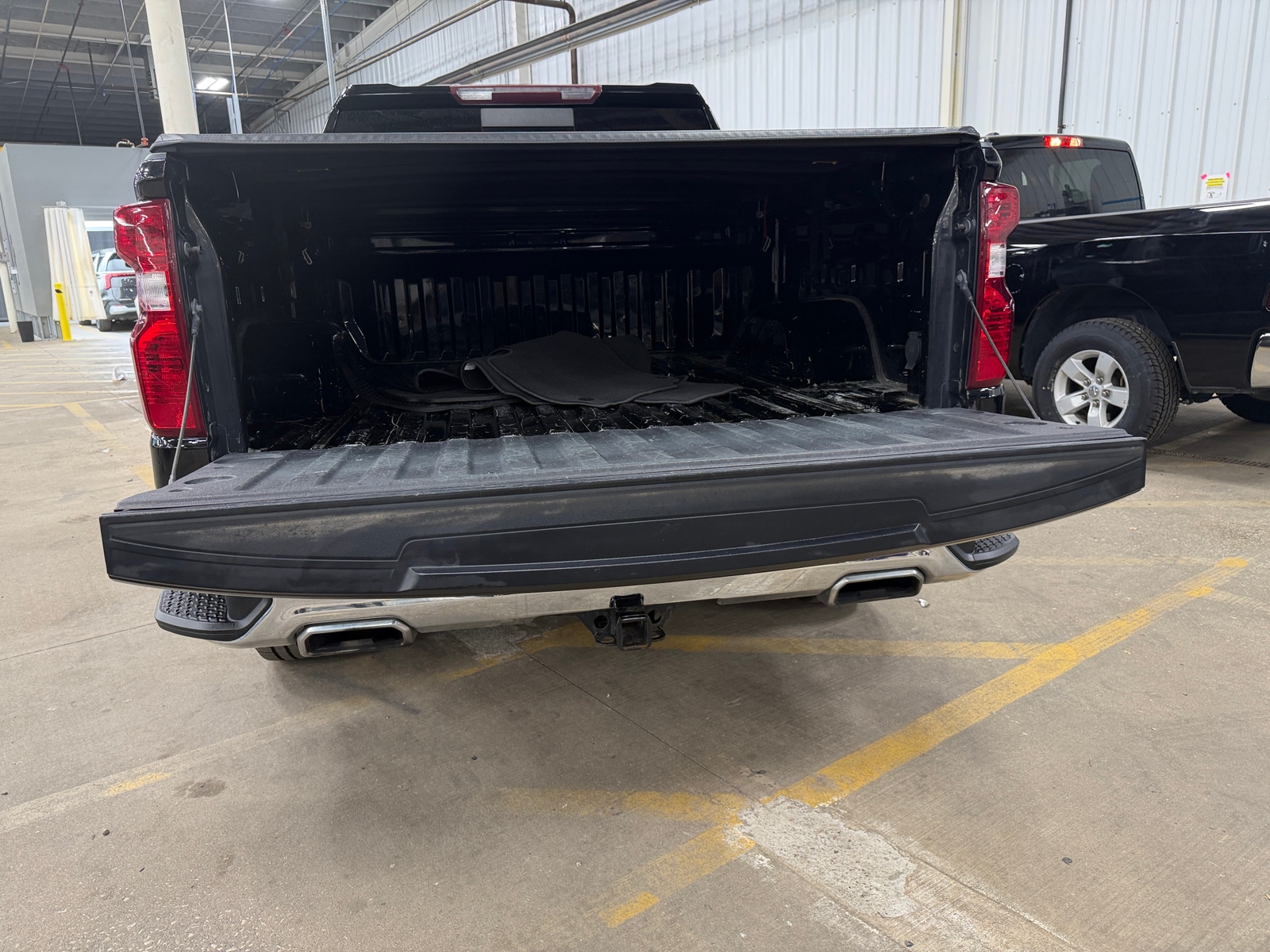 Thumbnail: 2020 Chevrolet Silverado 1500 - 7