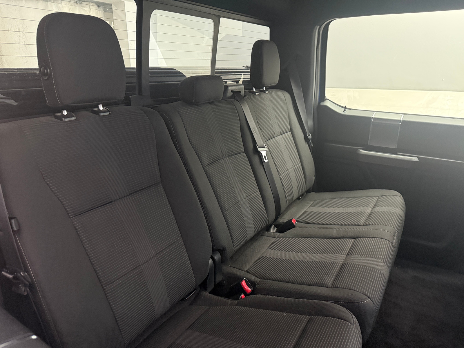 Thumbnail: 2015 Ford Econoline - 6
