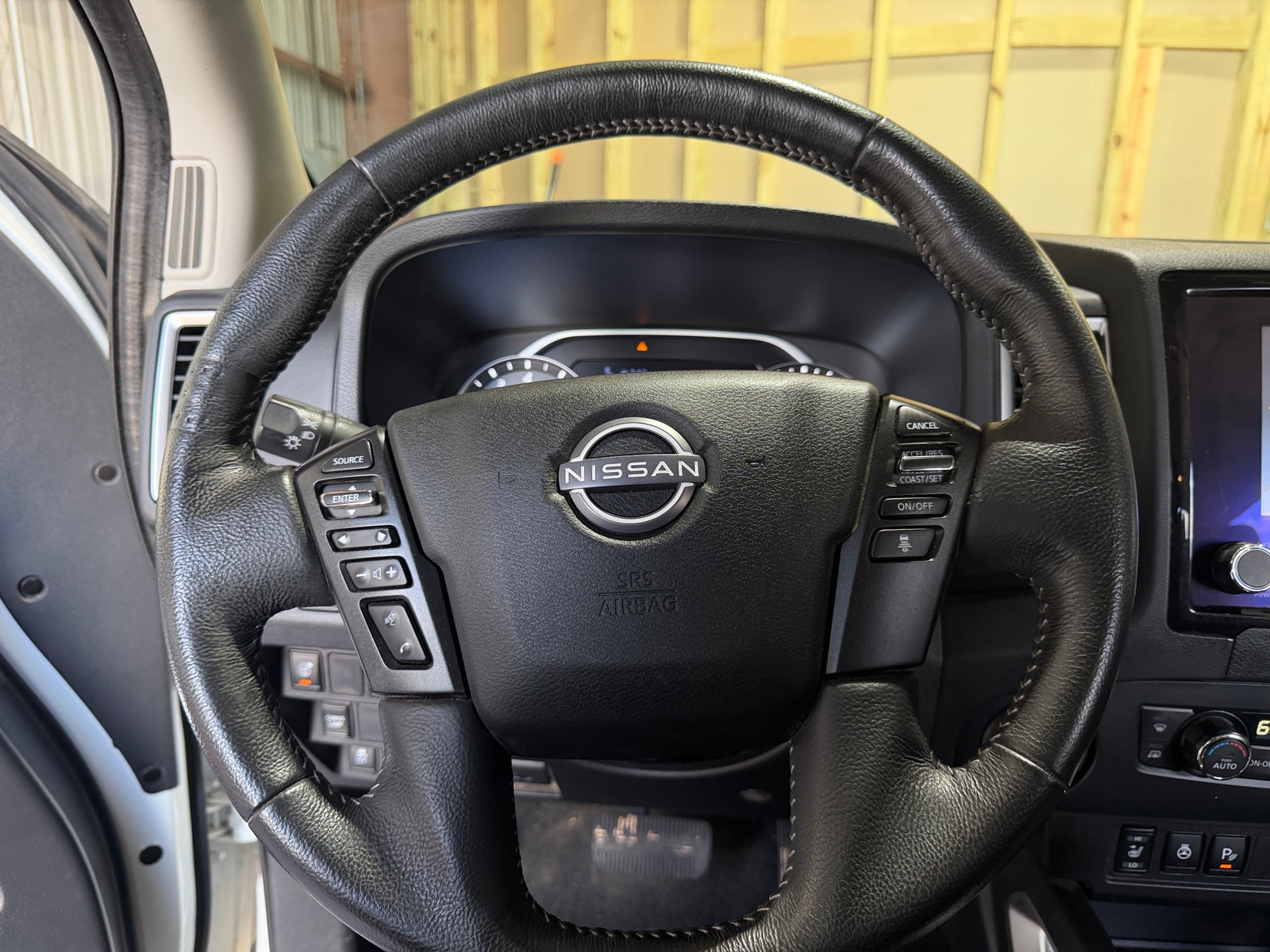 Thumbnail: 2022 Nissan Frontier - 5