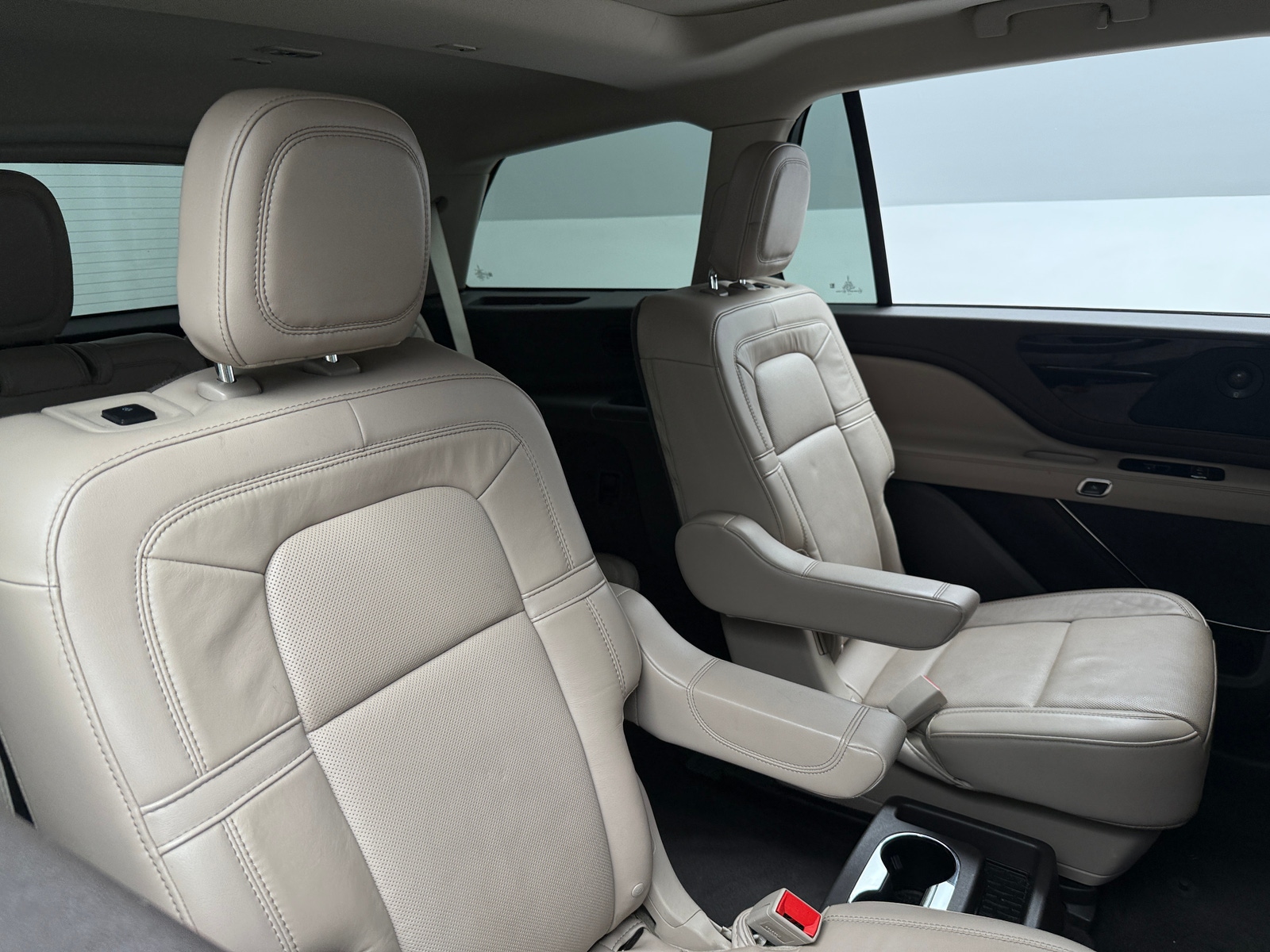 Thumbnail: 2023 Lincoln Aviator - 5