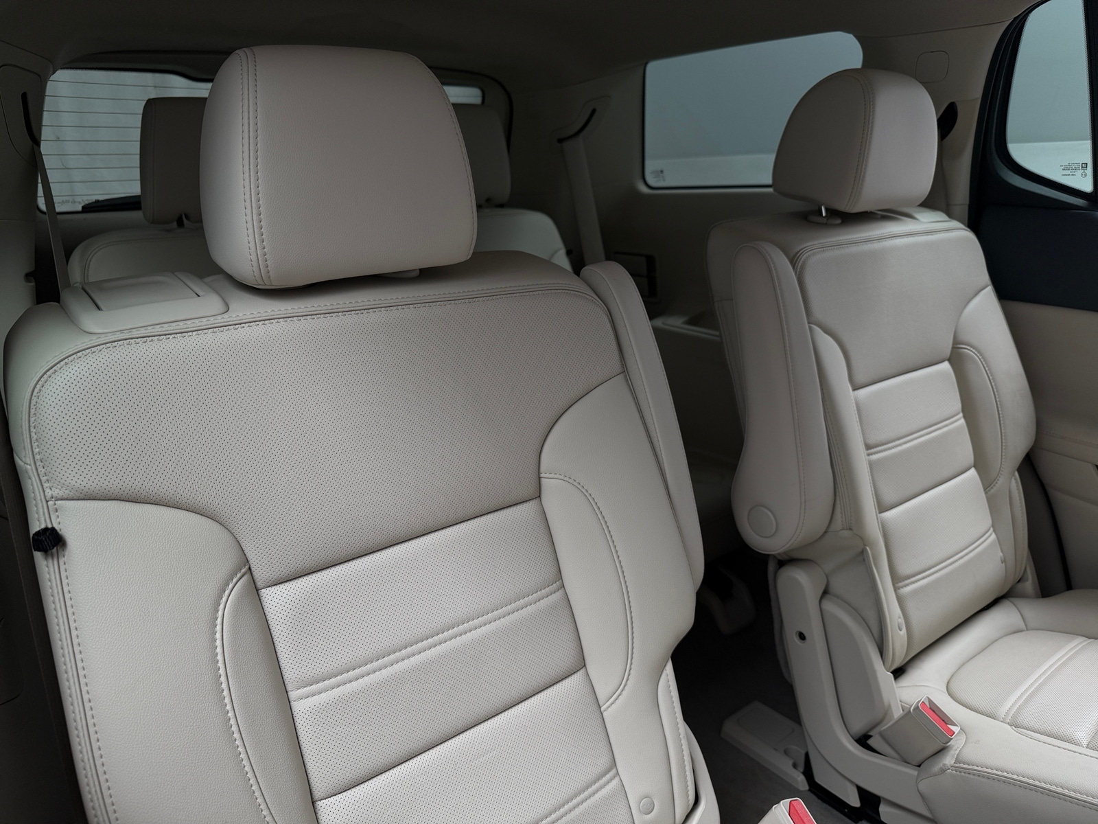 Thumbnail: 2023 GMC Acadia - 5