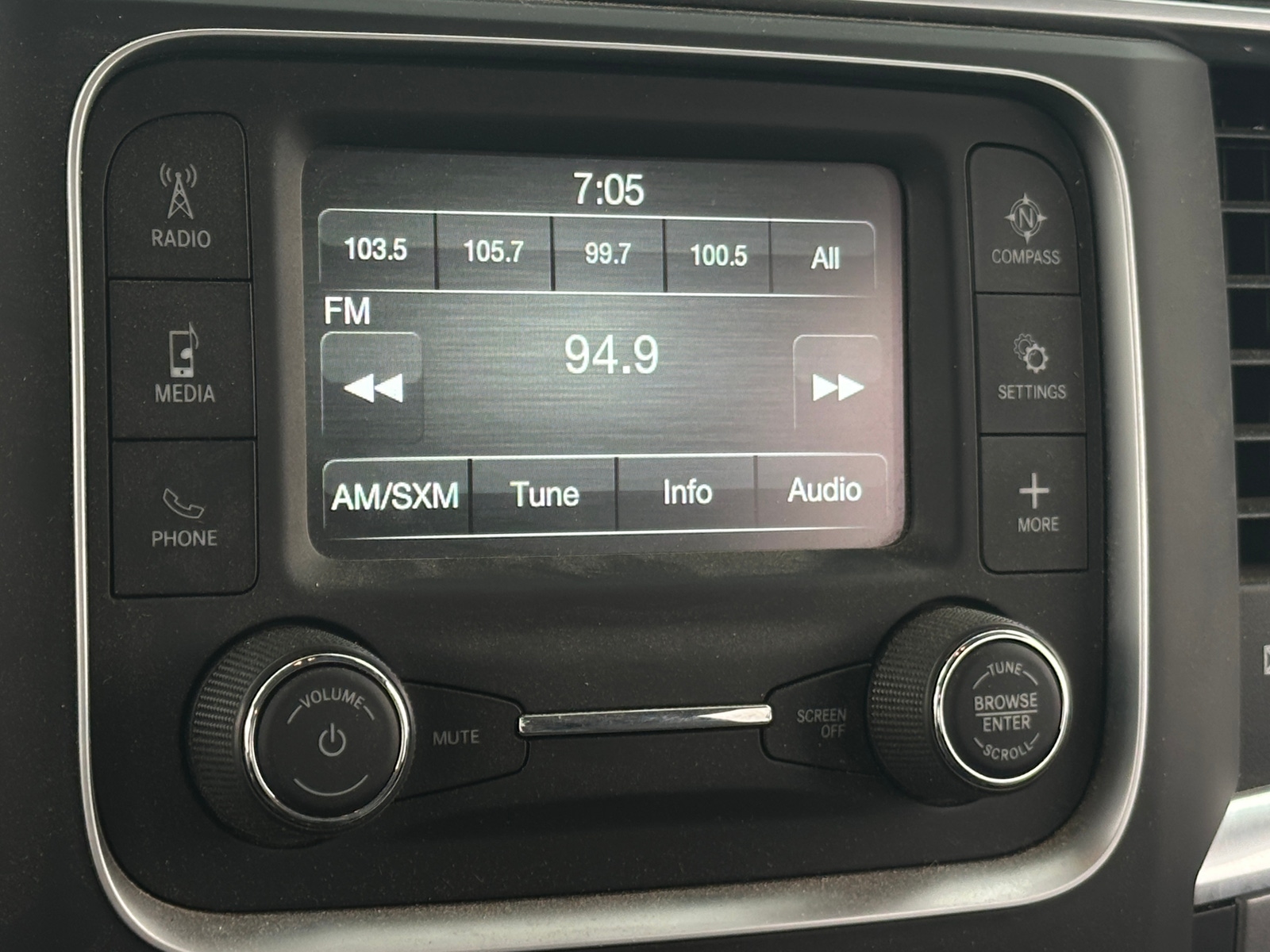 Thumbnail: 2024 RAM 1500 Classic - 4