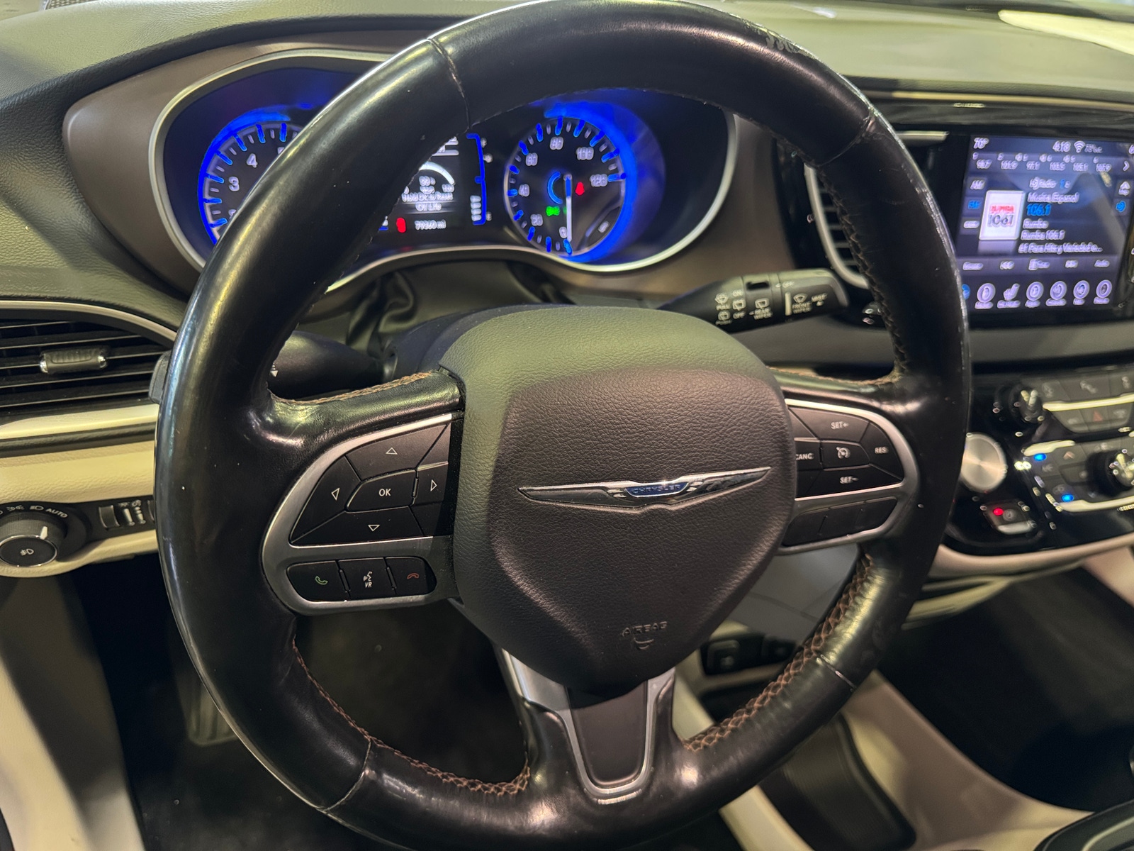 Thumbnail: 2019 Chrysler Pacifica - 4