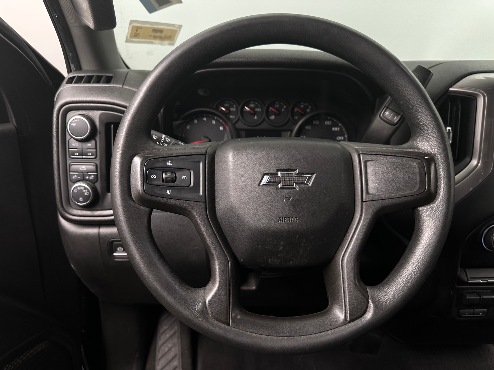 Thumbnail: 2020 Chevrolet Silverado 1500 - 5