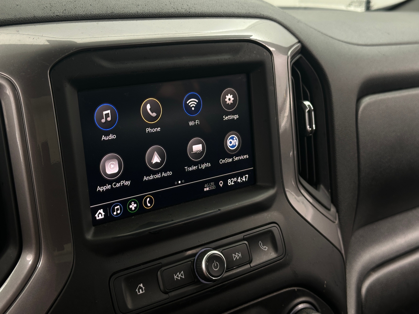 Thumbnail: 2020 Chevrolet Silverado 1500 - 4