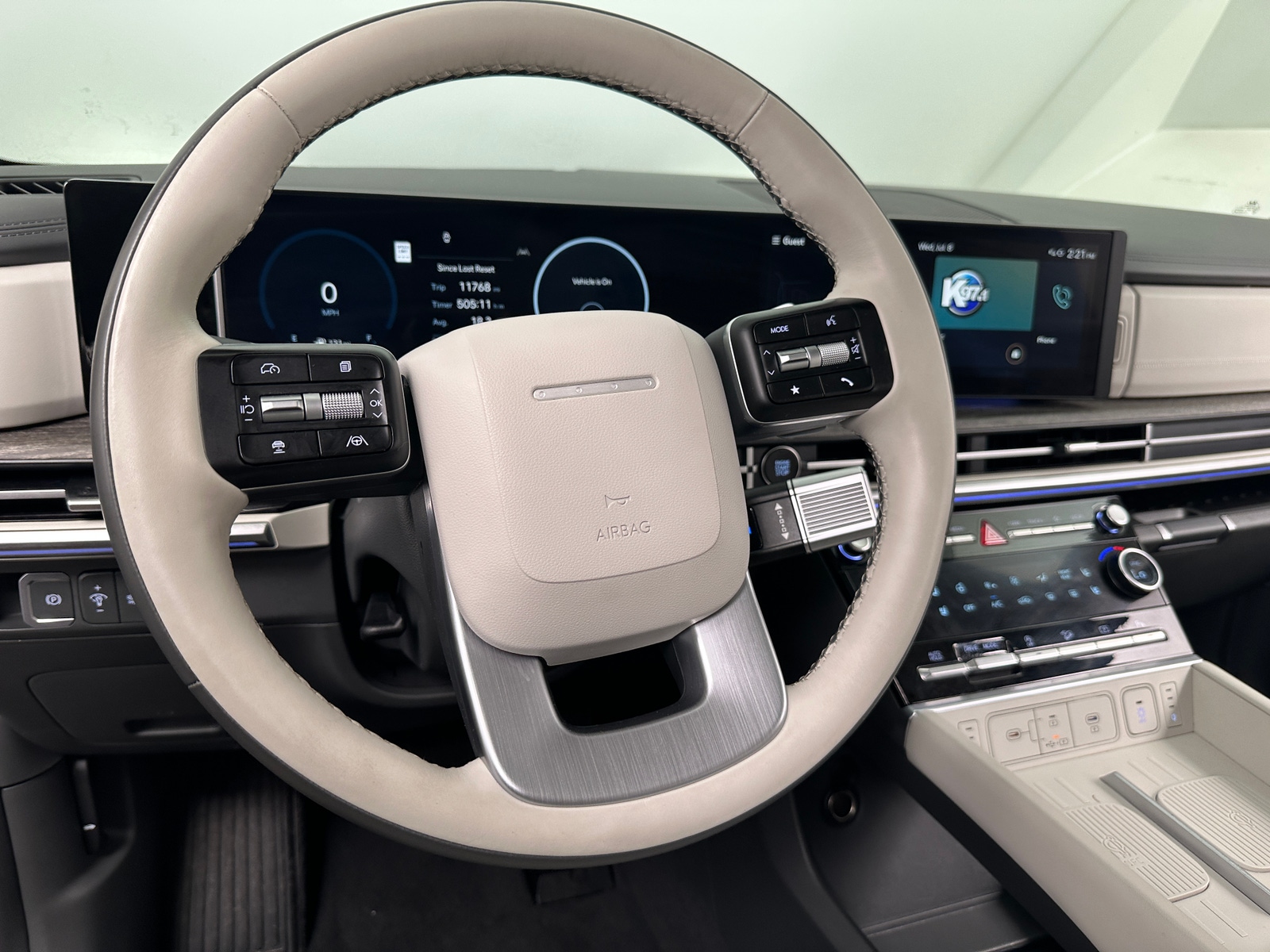 Thumbnail: 2025 Hyundai Santa Fe - 4