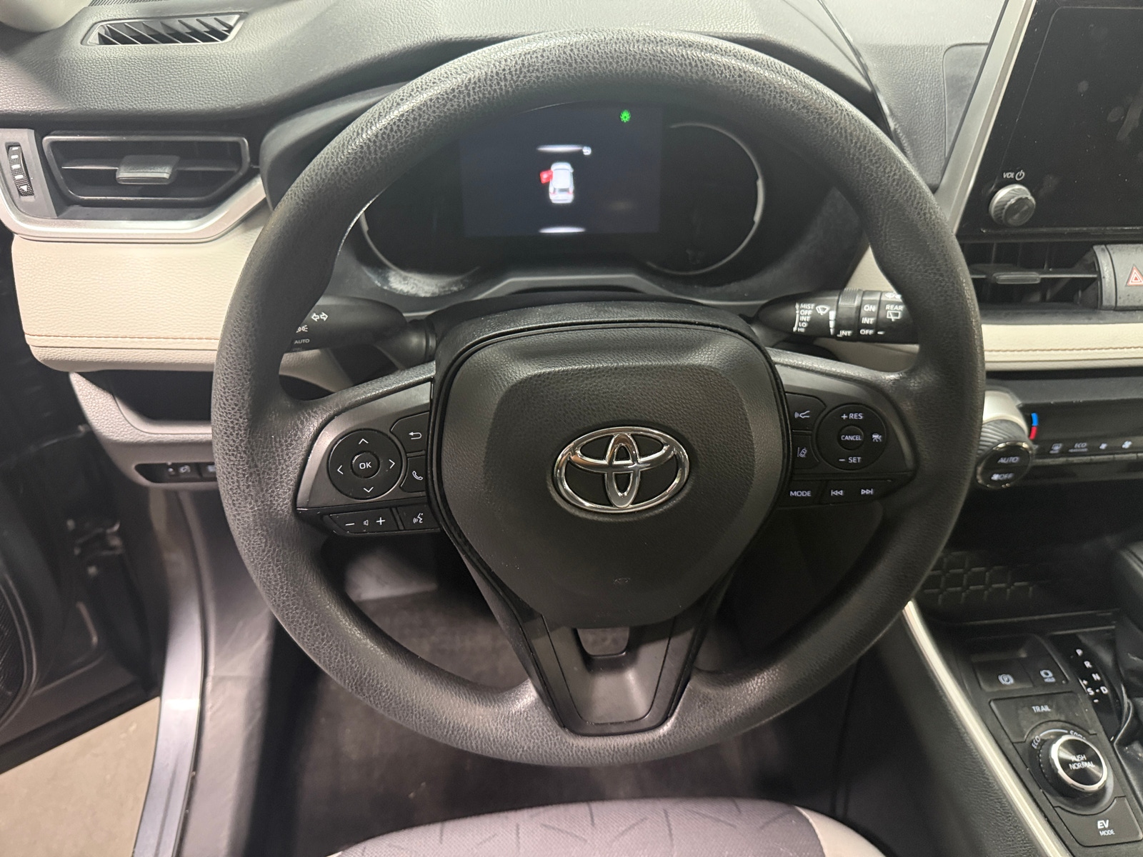 Thumbnail: 2023 Toyota RAV4 - 5