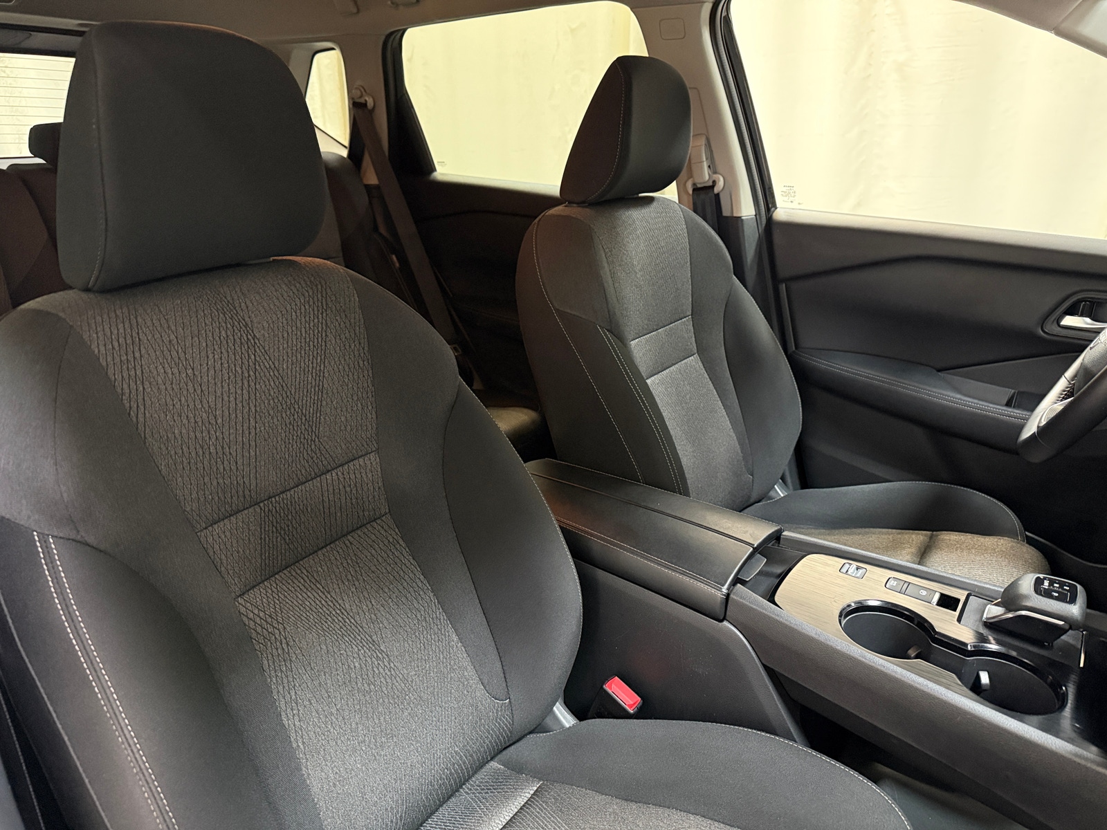 Thumbnail: 2025 Nissan Rogue - 2