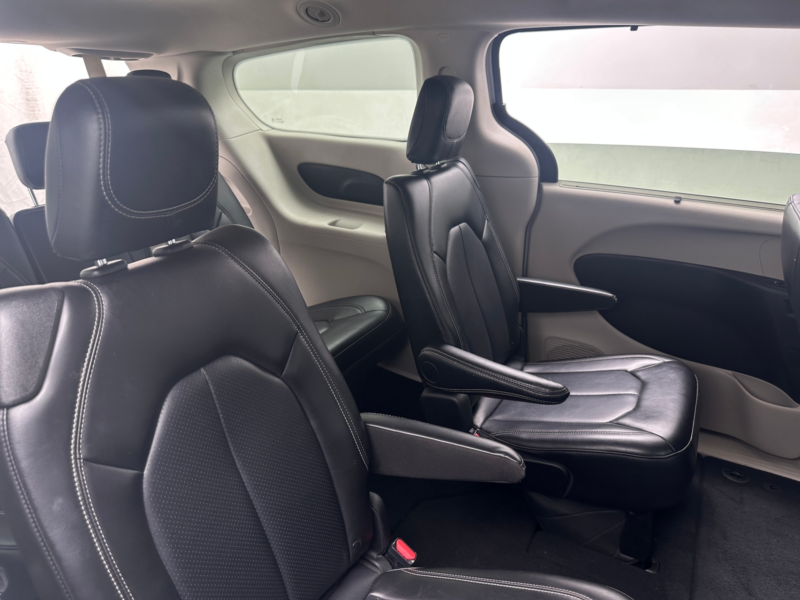 Thumbnail: 2024 Chrysler Pacifica - 5