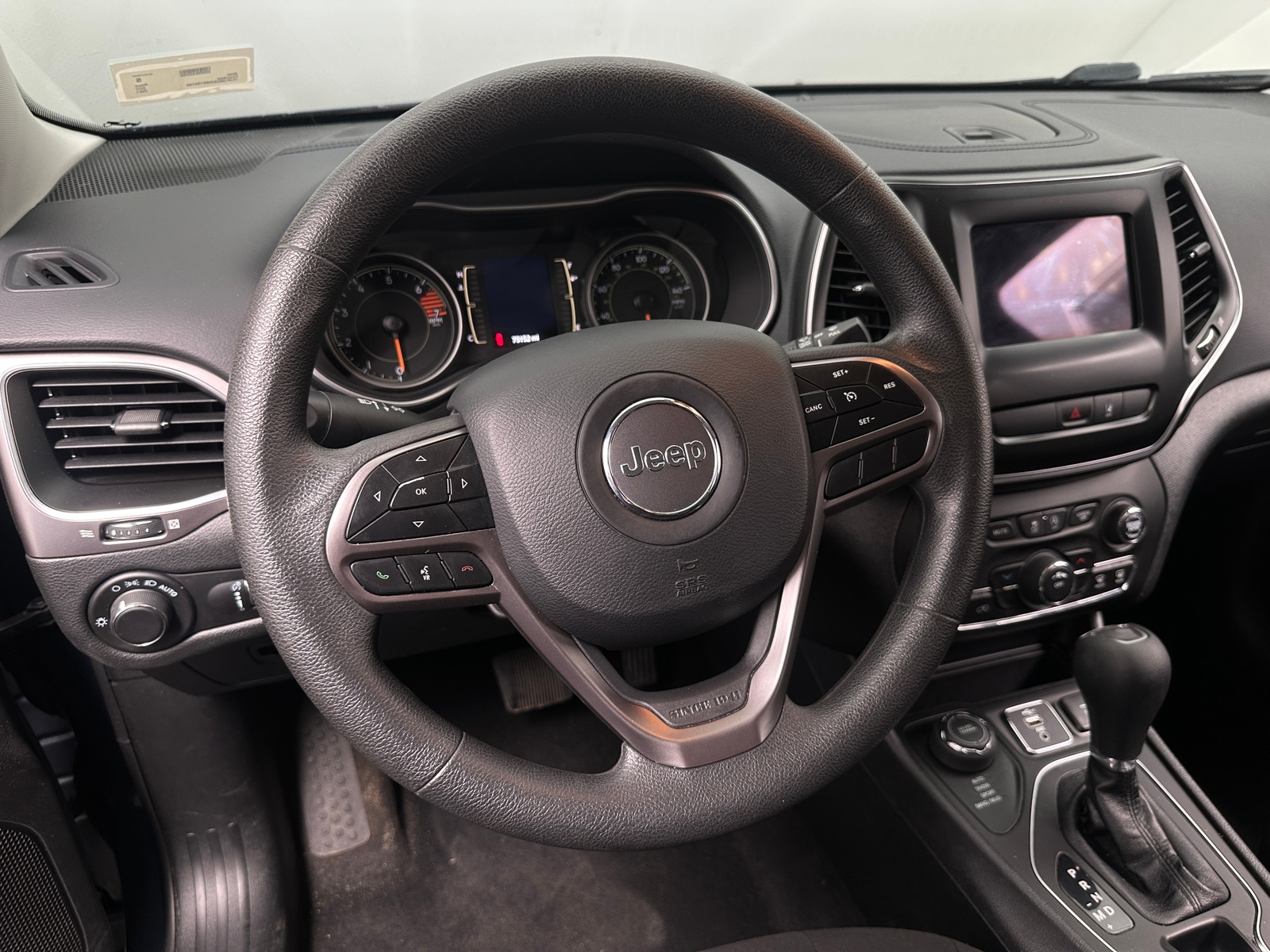 Thumbnail: 2021 Jeep Cherokee - 5
