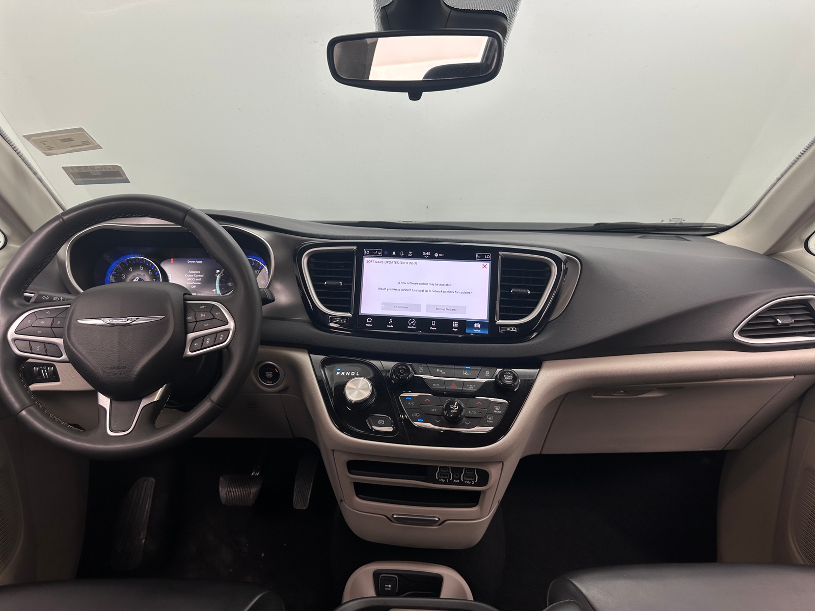 Thumbnail: 2023 Chrysler Pacifica - 2