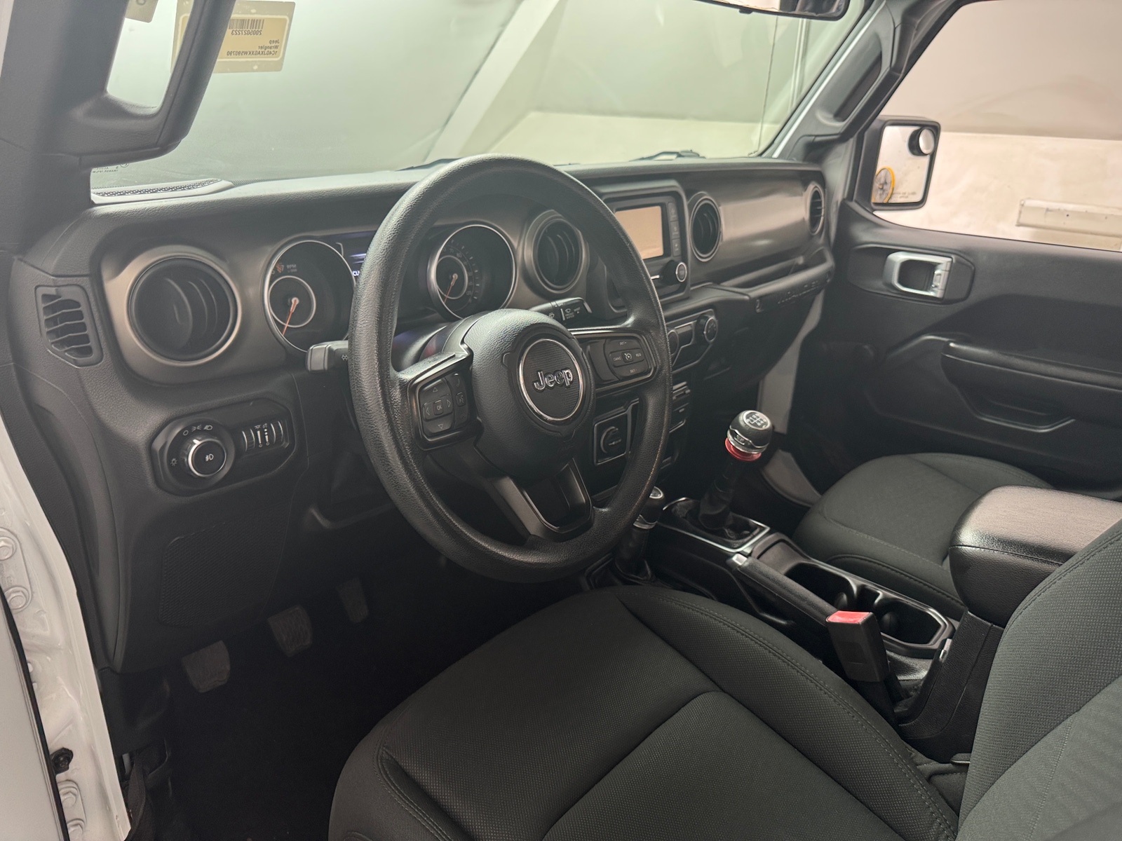 Thumbnail: 2019 Jeep Wrangler - 3