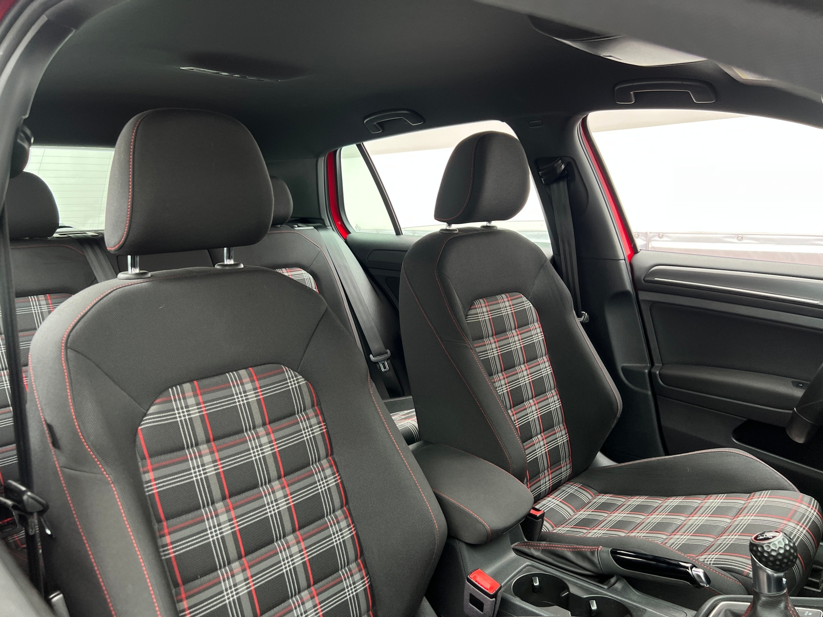 Thumbnail: 2019 Volkswagen Golf - 2