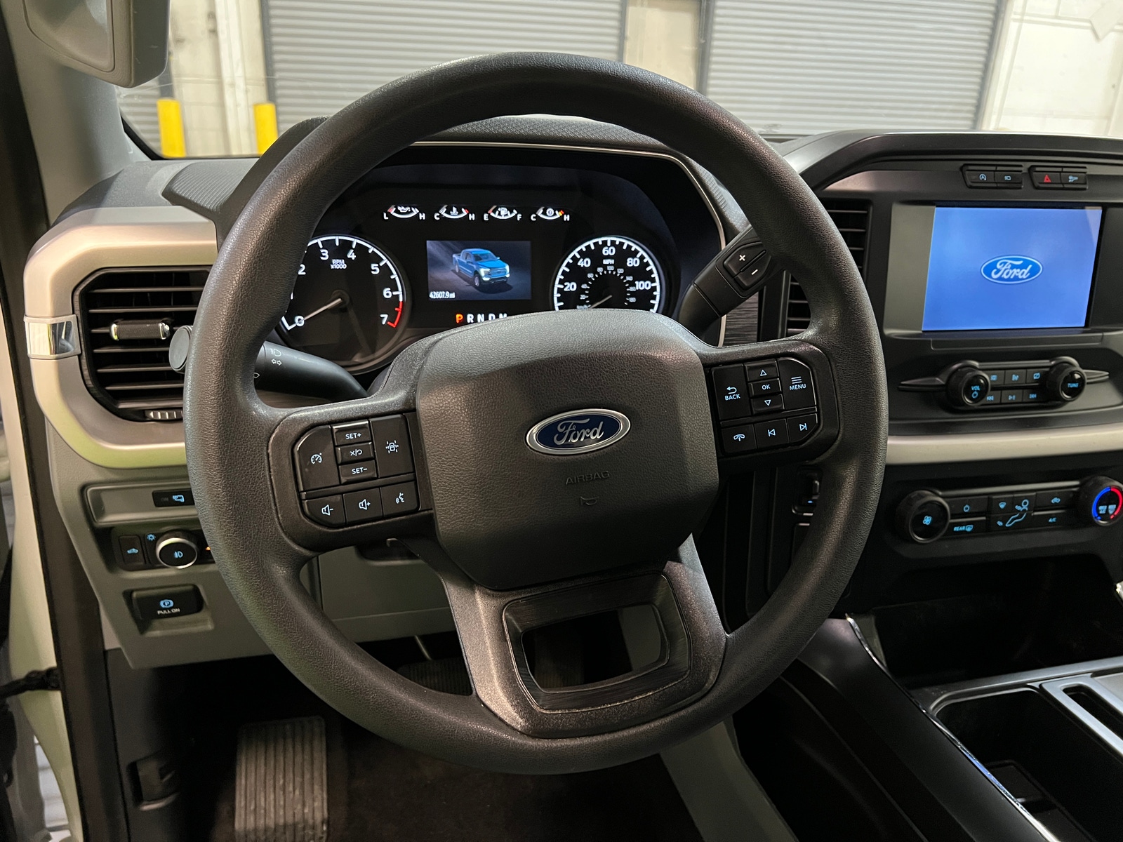 Thumbnail: 2021 Ford Econoline - 5