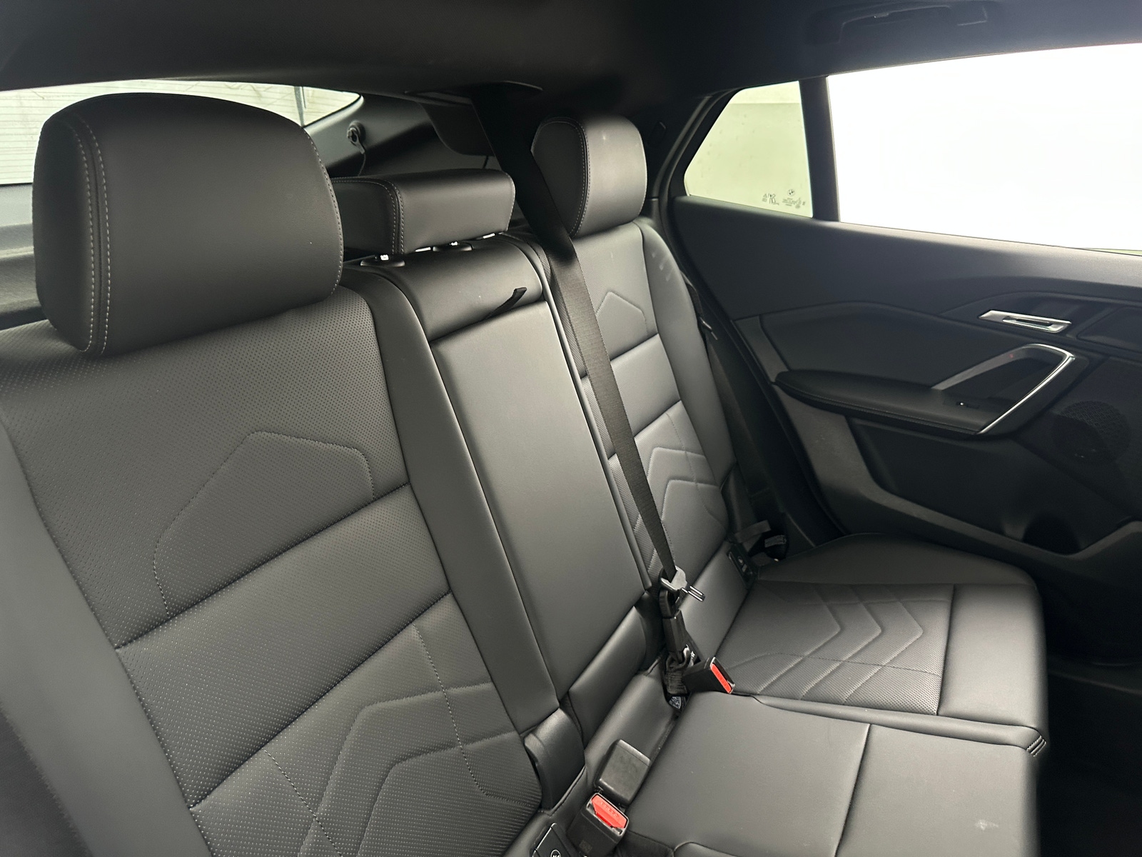 Thumbnail: 2025 BMW X2 - 5