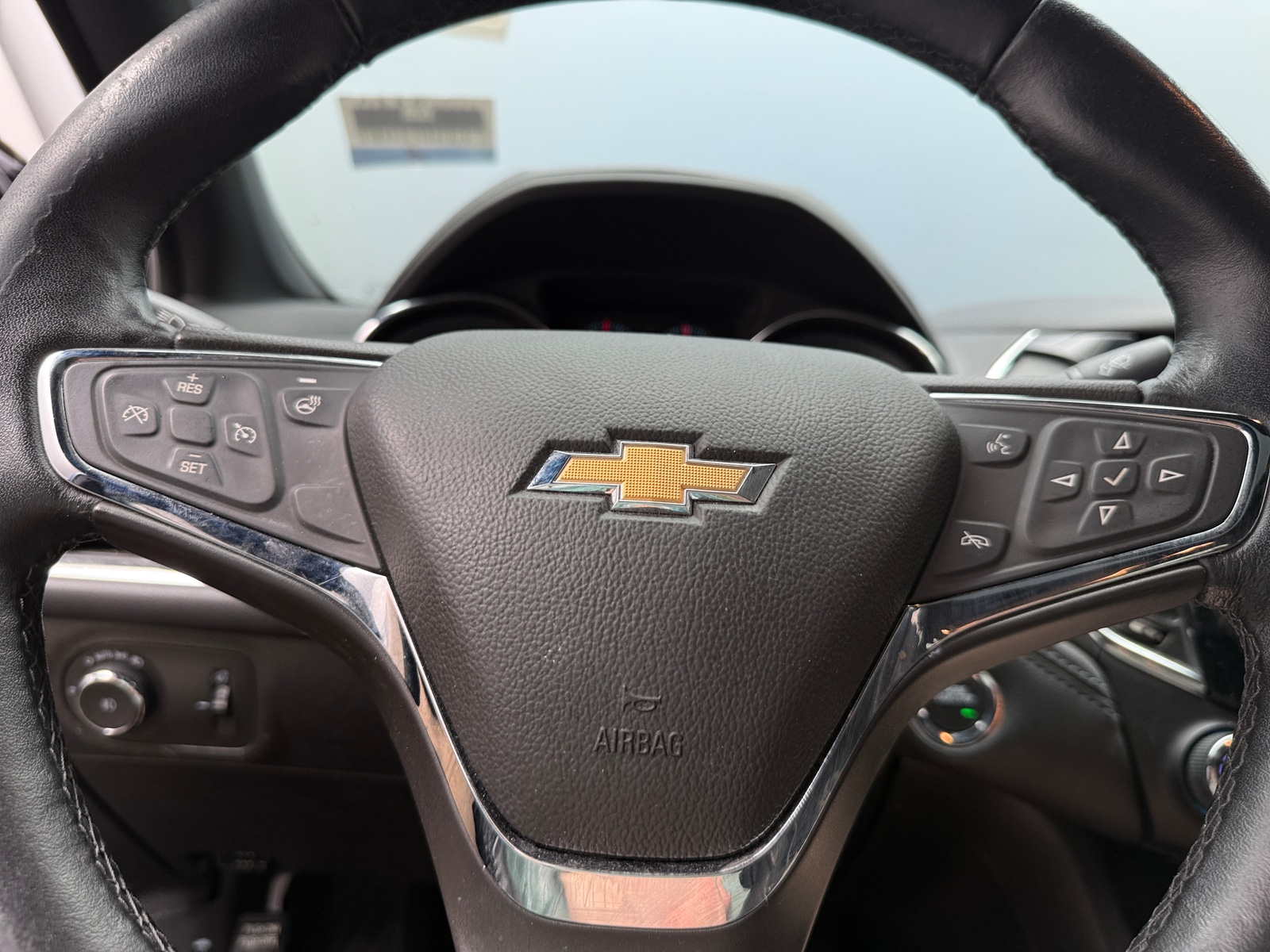 Thumbnail: 2016 Chevrolet Cruze - 4