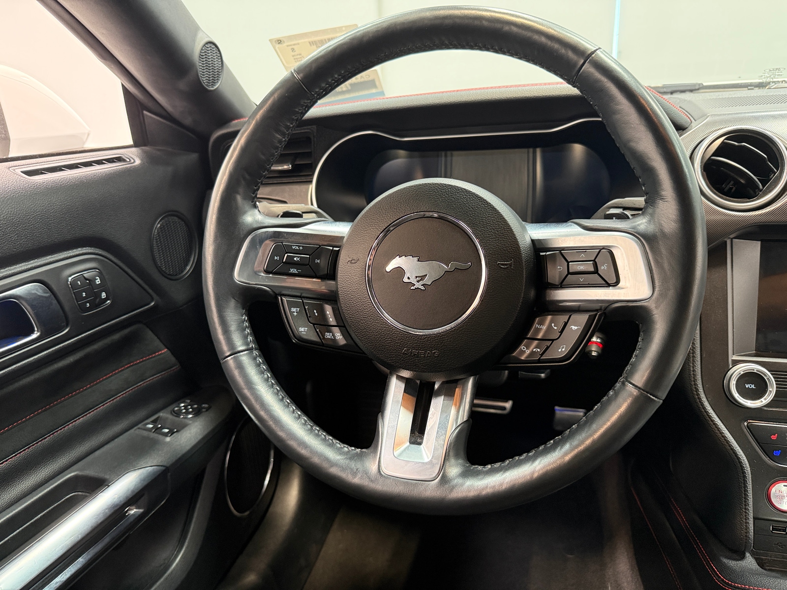 Thumbnail: 2022 Ford Mustang - 4