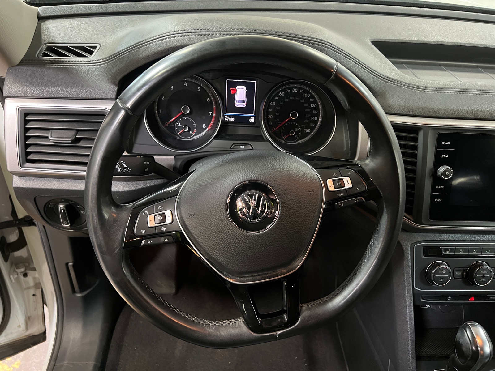 Thumbnail: 2019 Volkswagen Atlas - 4