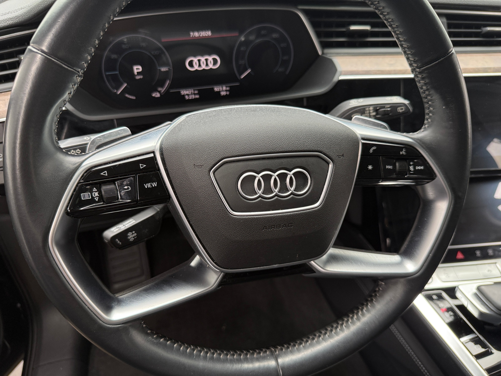 Thumbnail: 2019 Audi e-tron - 4