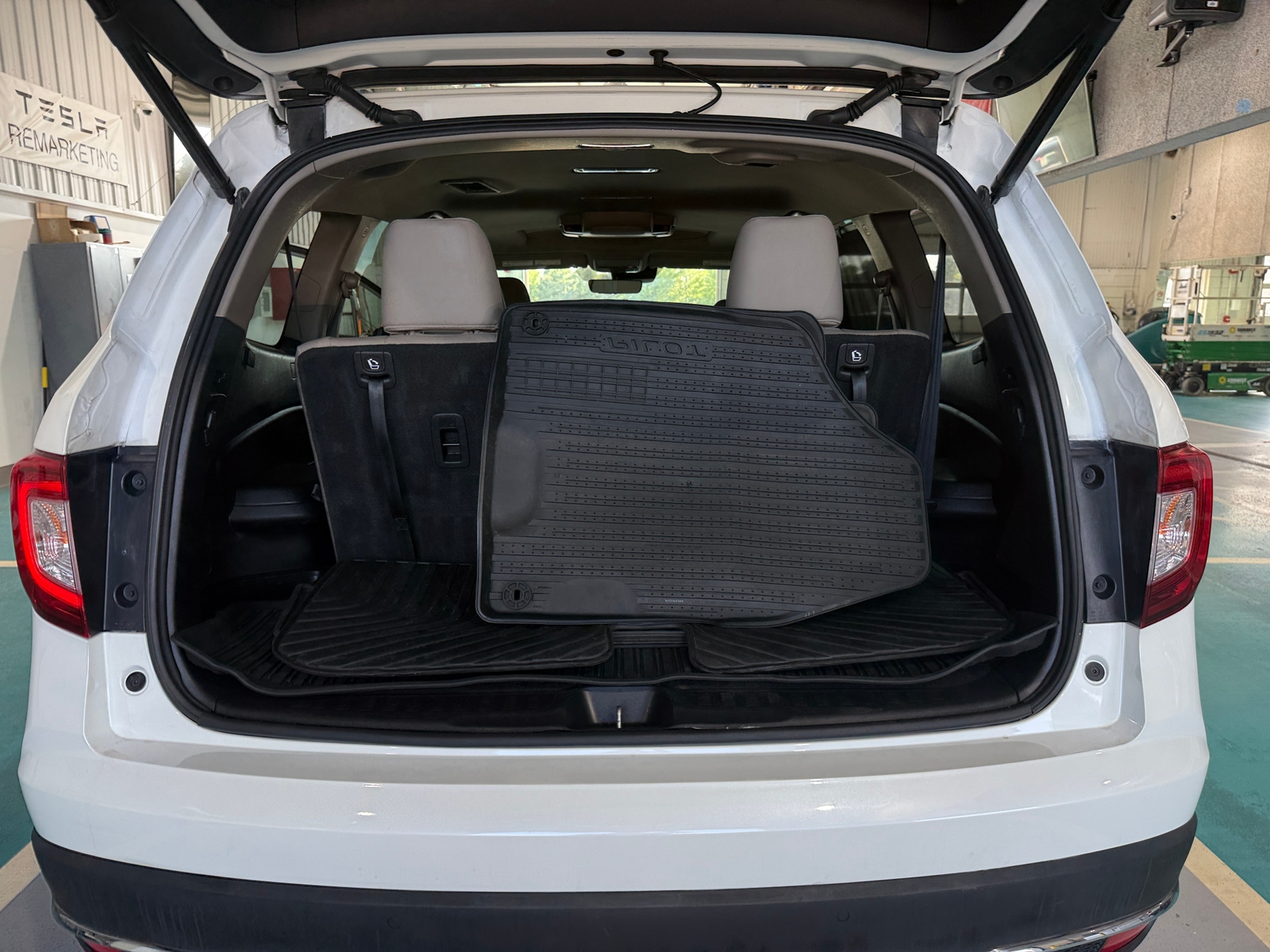 Thumbnail: 2019 Honda Pilot - 6