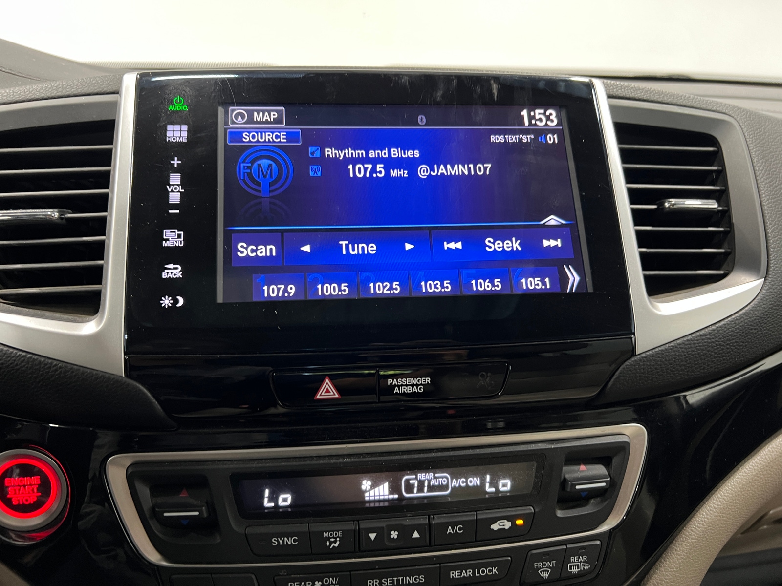 Thumbnail: 2016 Honda Pilot - 3
