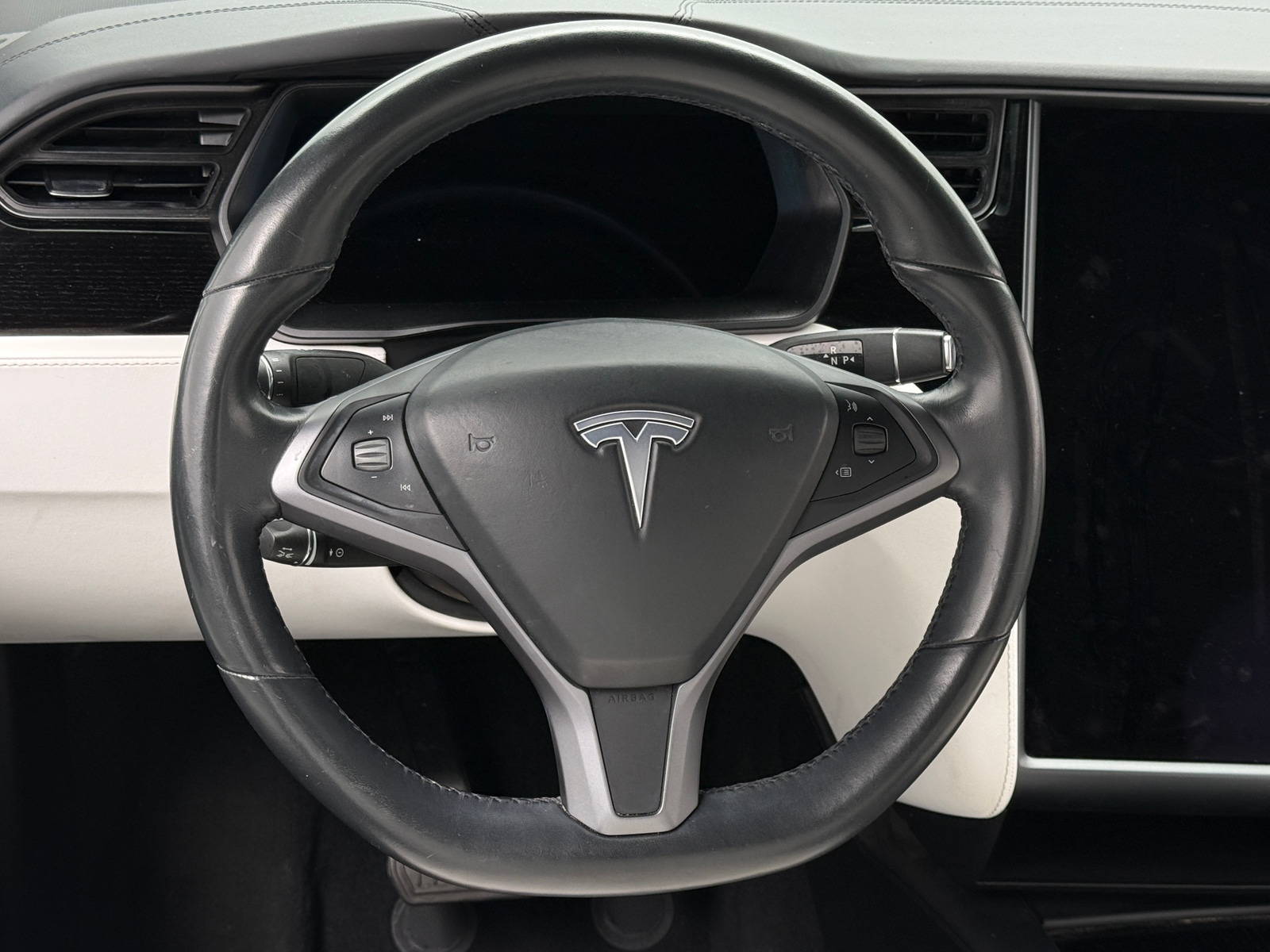 Thumbnail: 2020 Tesla Model X - 4