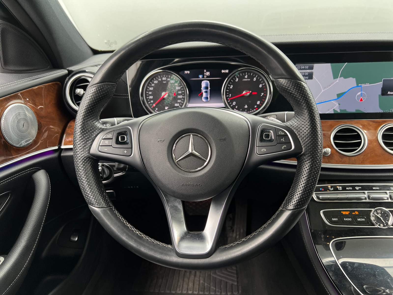 Thumbnail: 2017 Mercedes-Benz E-Class - 4
