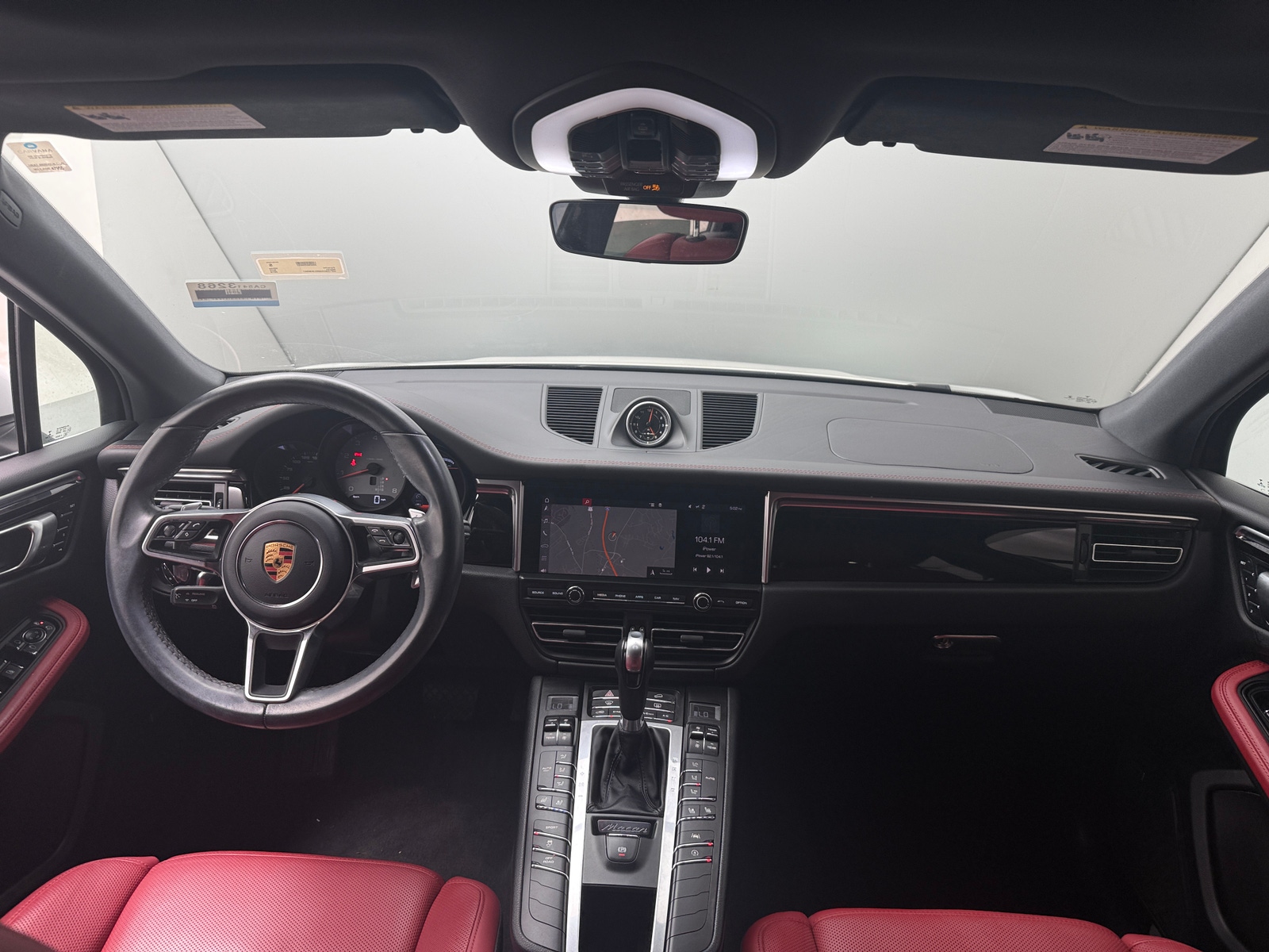 Thumbnail: 2019 Porsche Macan - 2