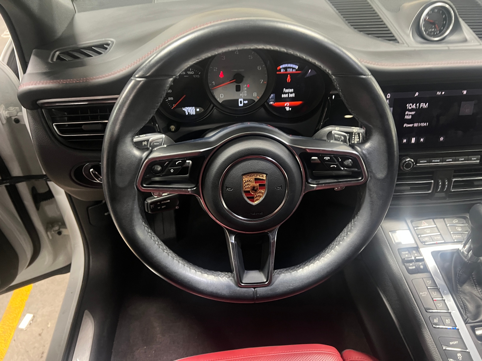 Thumbnail: 2019 Porsche Macan - 4