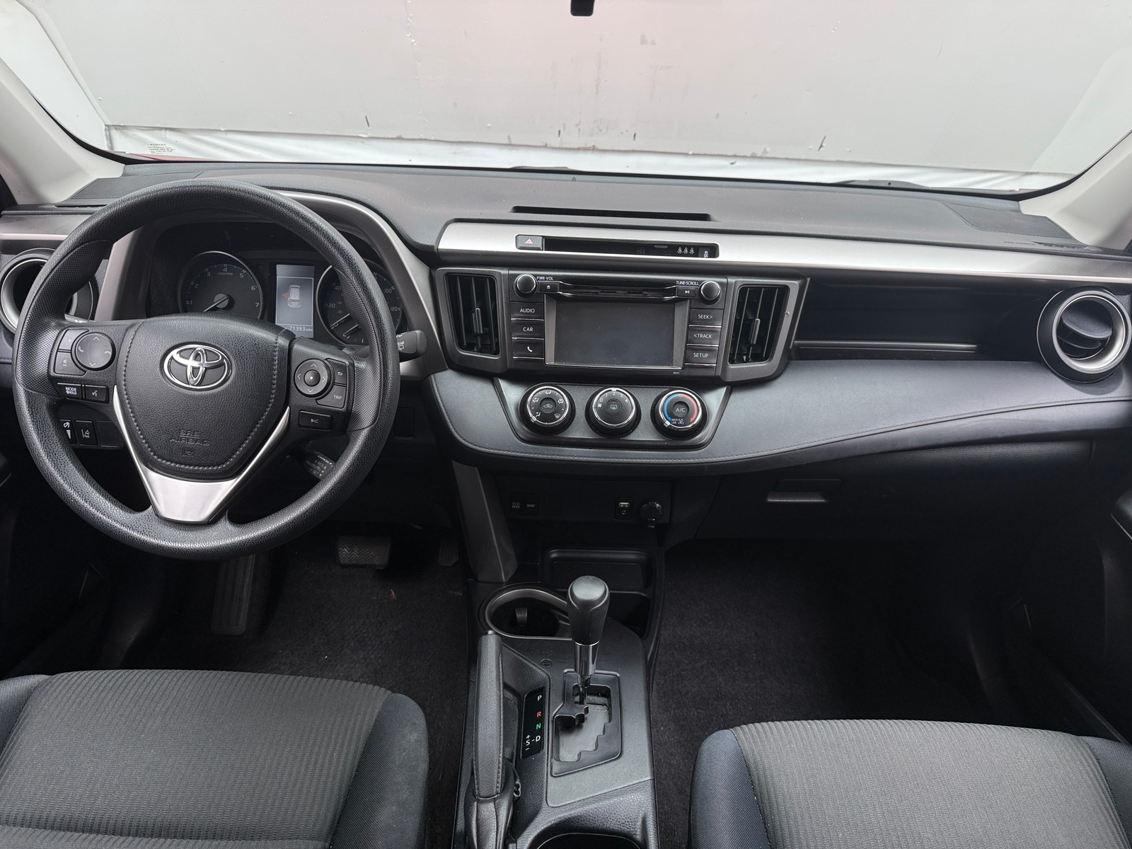 Thumbnail: 2017 Toyota RAV4 - 3