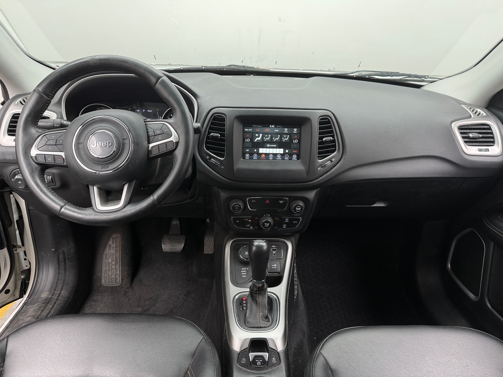 Thumbnail: 2019 Jeep Compass - 3
