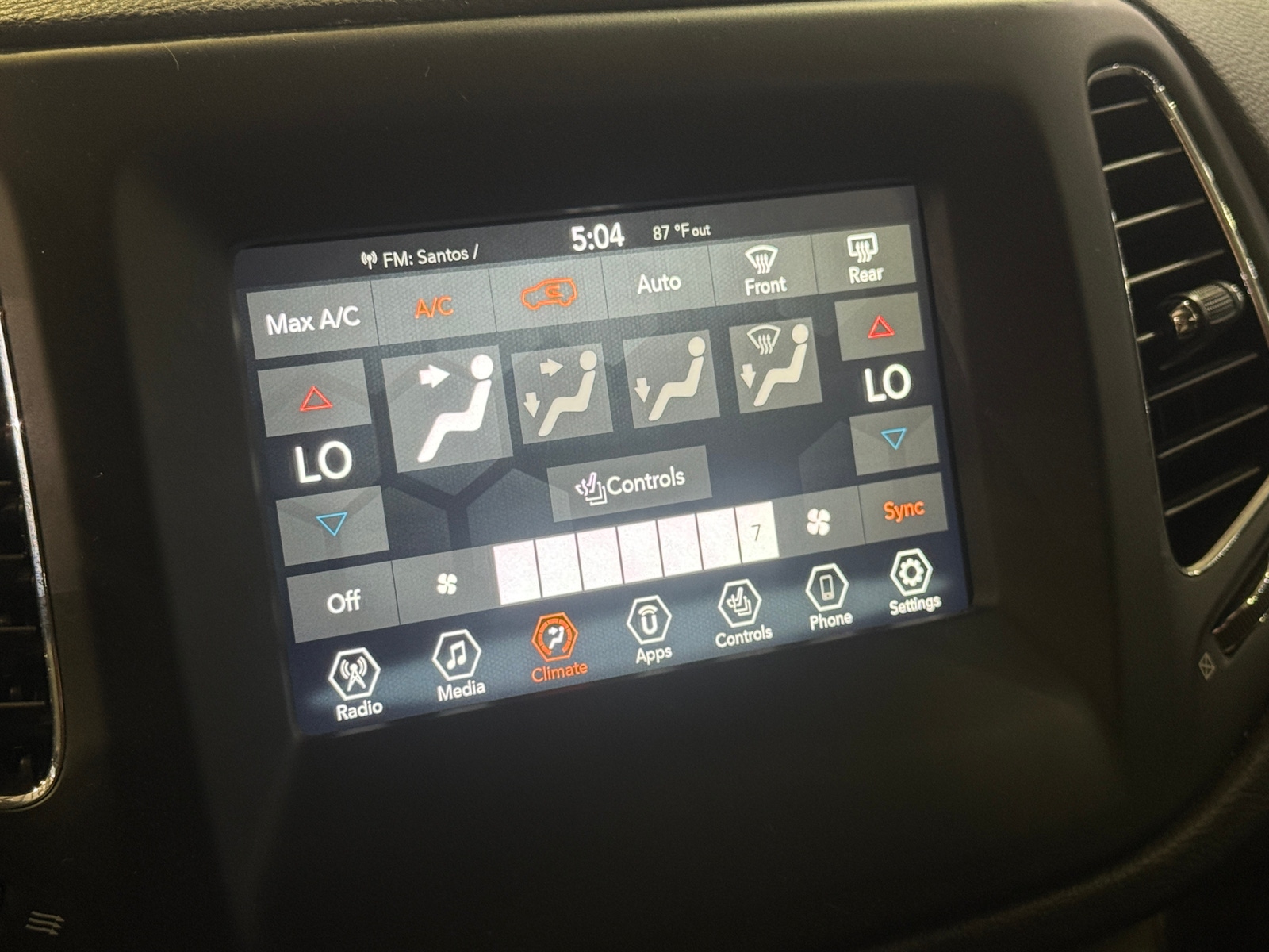 Thumbnail: 2019 Jeep Compass - 4