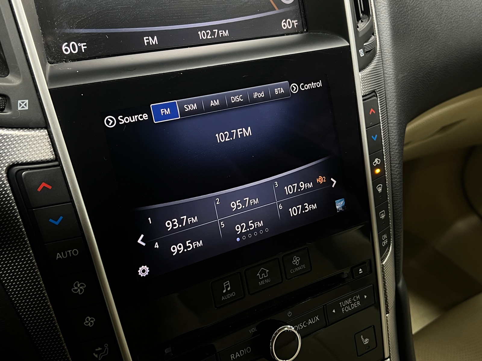 Thumbnail: 2015 INFINITI Q50 - 3