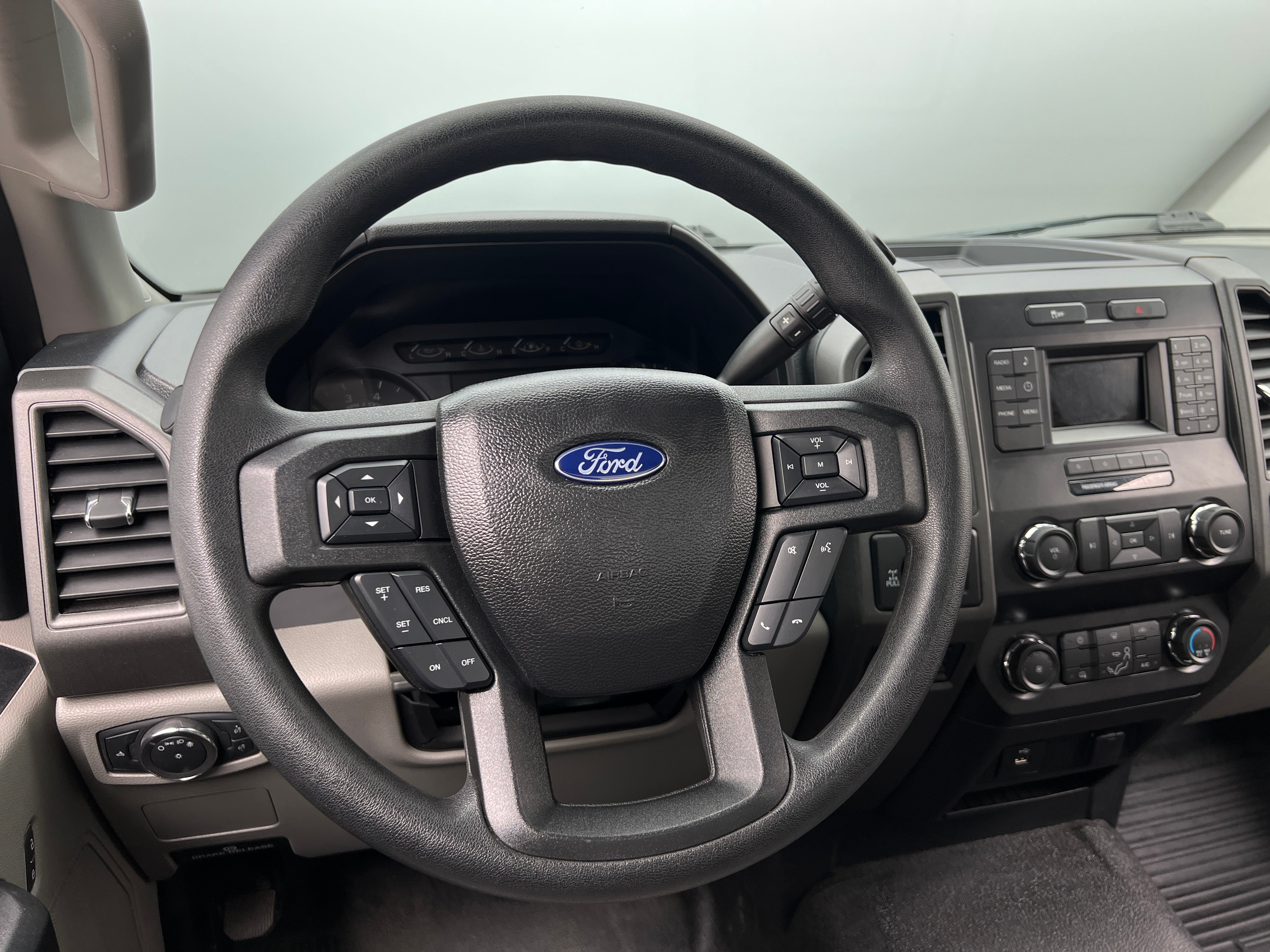1FTBF2B6XKEF83607