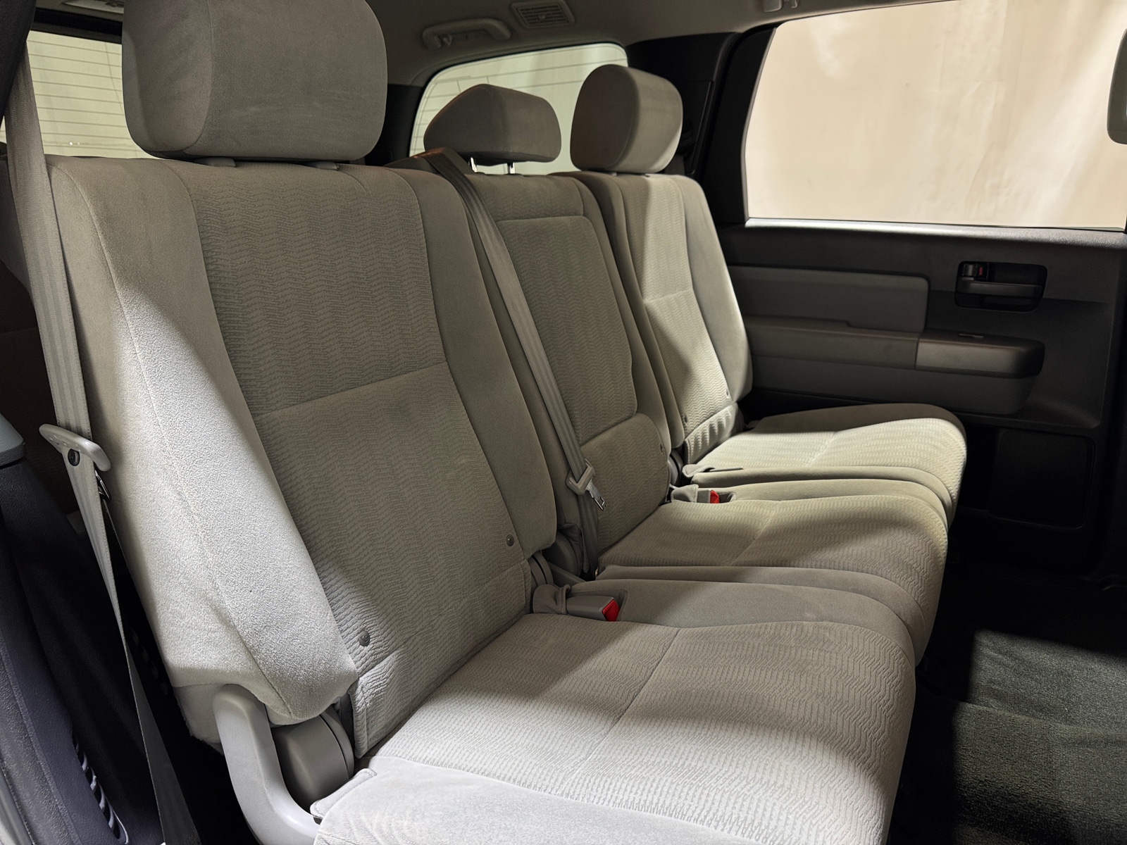 Thumbnail: 2016 Toyota Sequoia - 6
