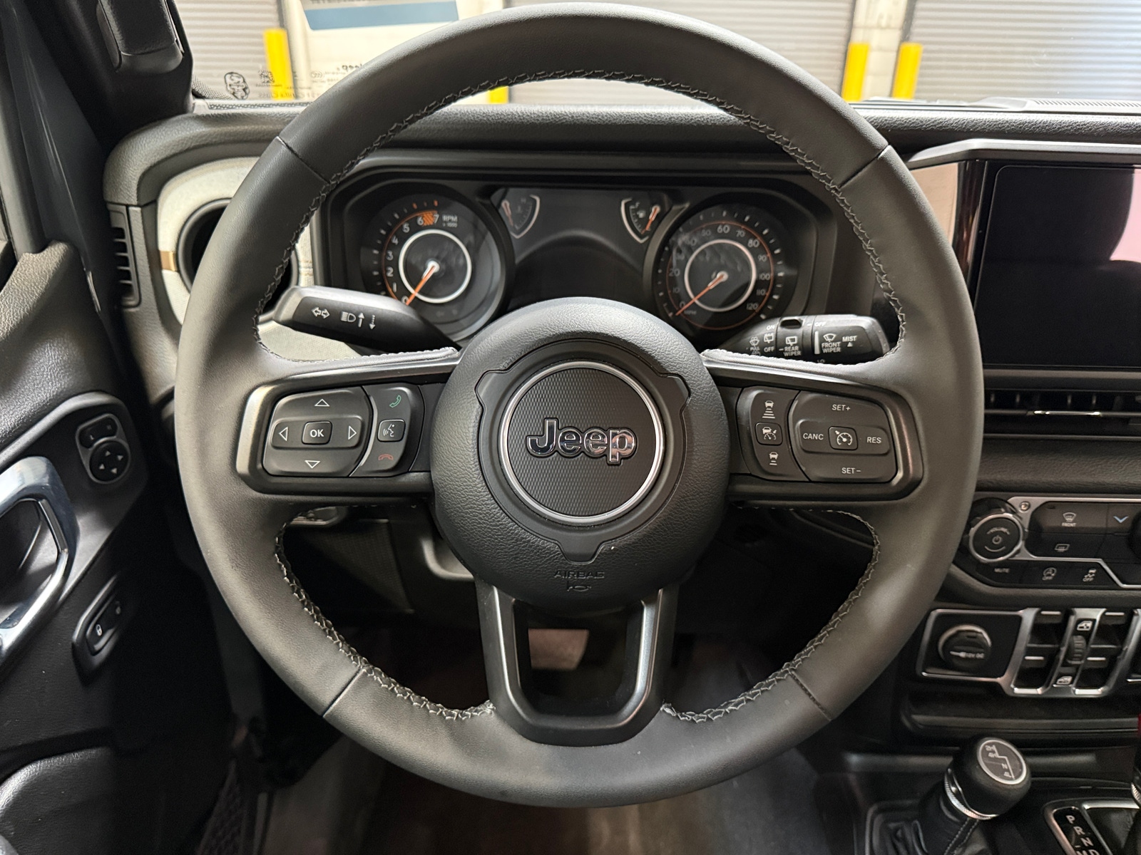 Thumbnail: 2025 Jeep Wrangler - 5