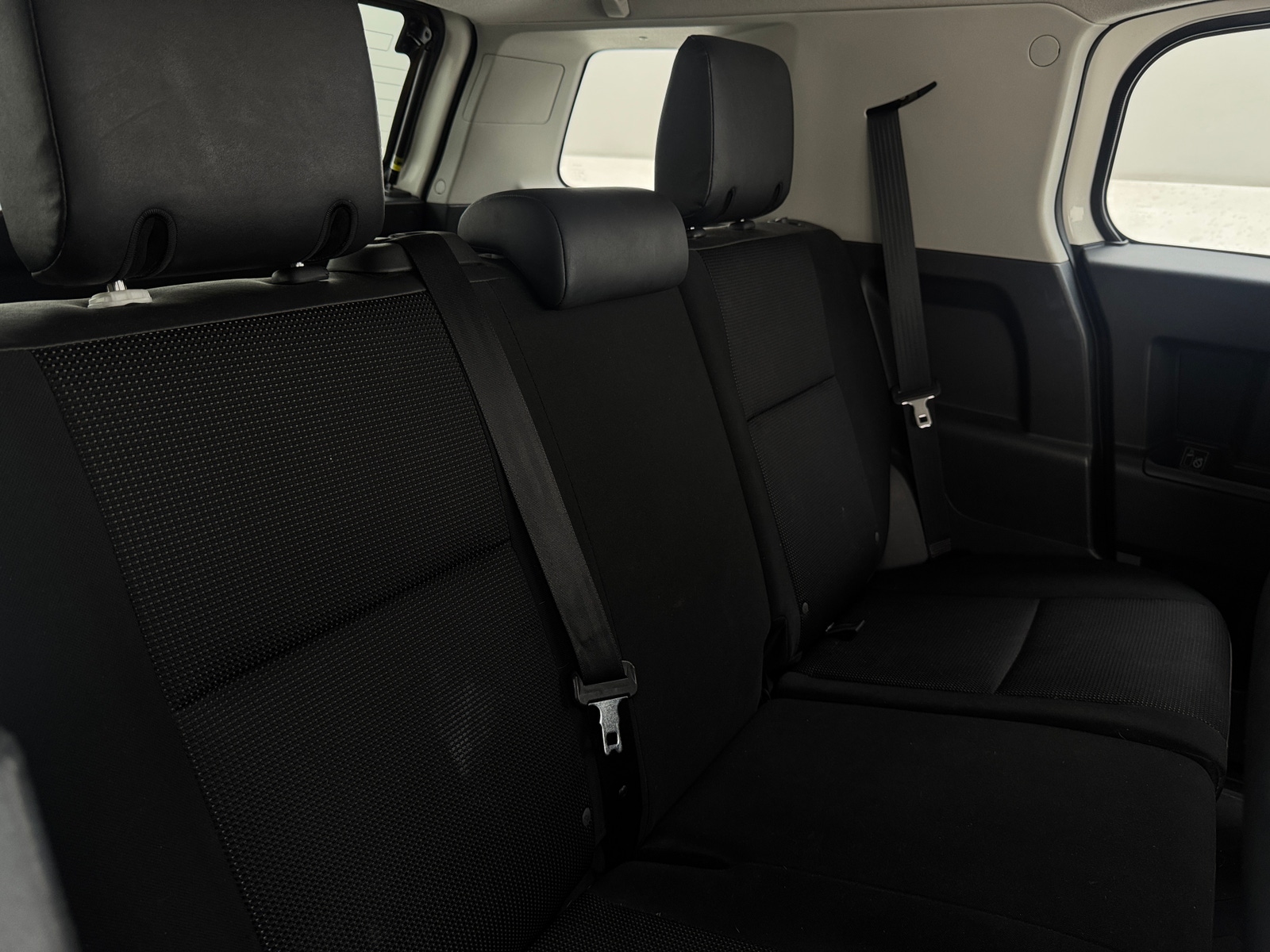 Thumbnail: 2014 Toyota FJ Cruiser - 6