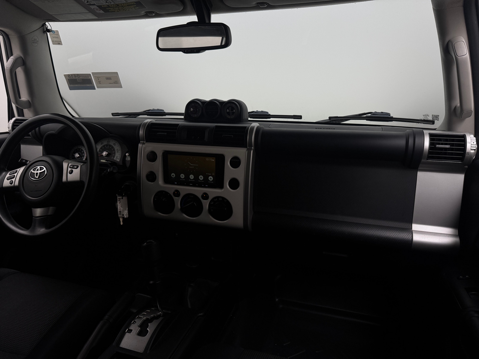 Thumbnail: 2014 Toyota FJ Cruiser - 3