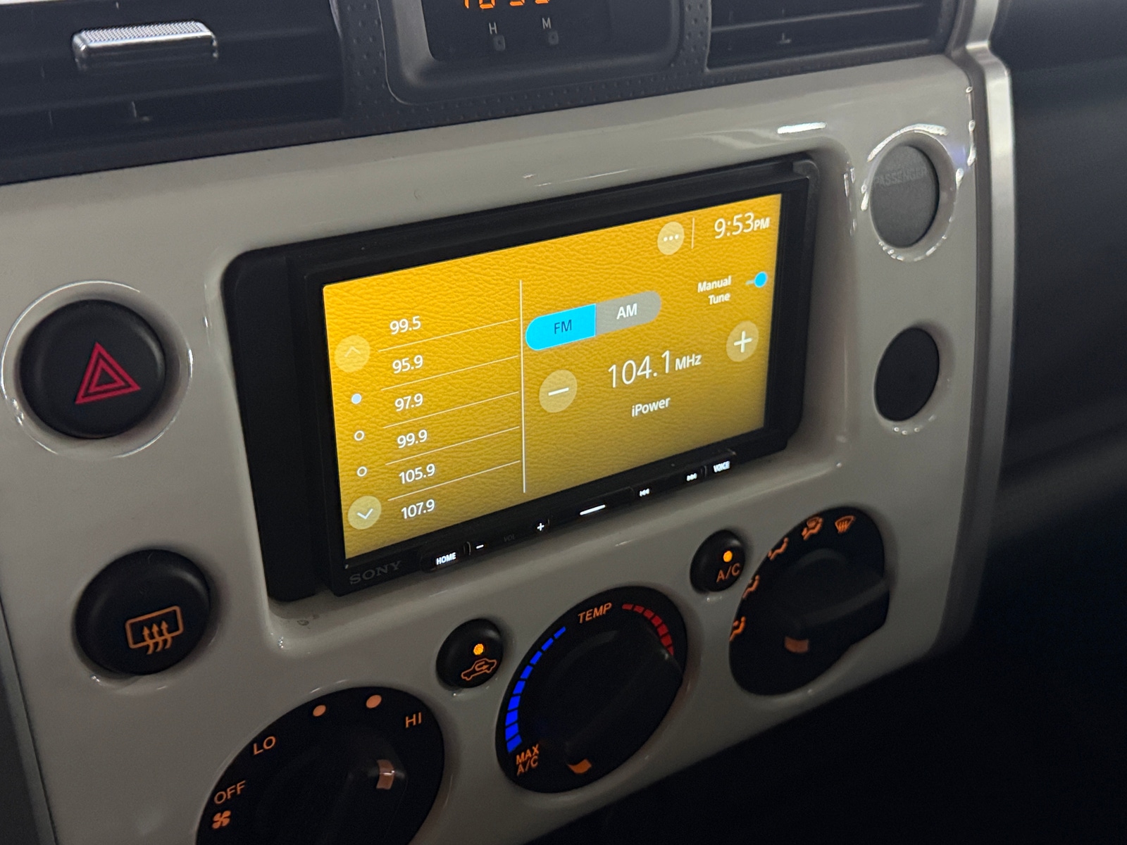 Thumbnail: 2014 Toyota FJ Cruiser - 4