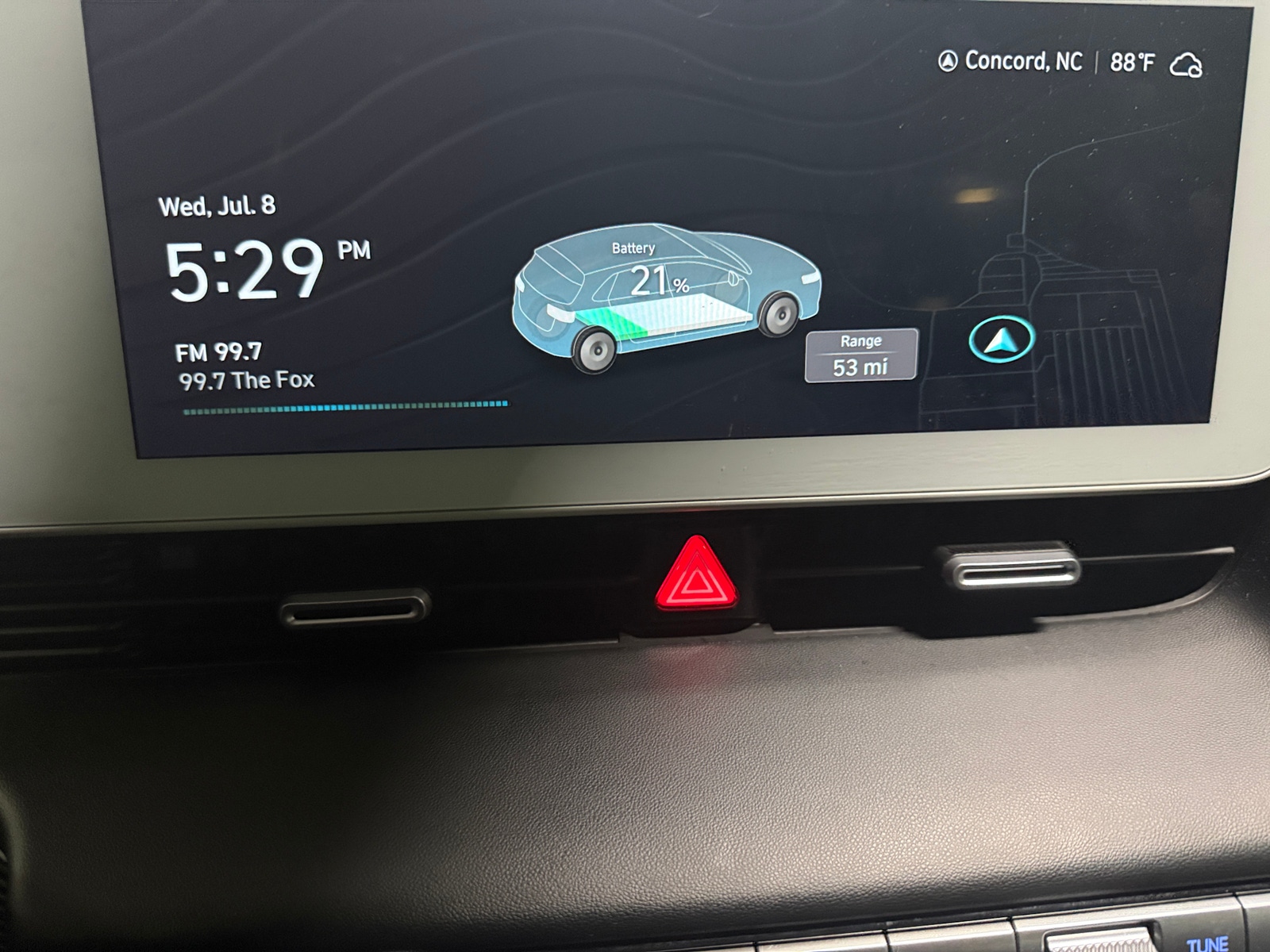 Thumbnail: 2023 Hyundai Ioniq 5 - 4