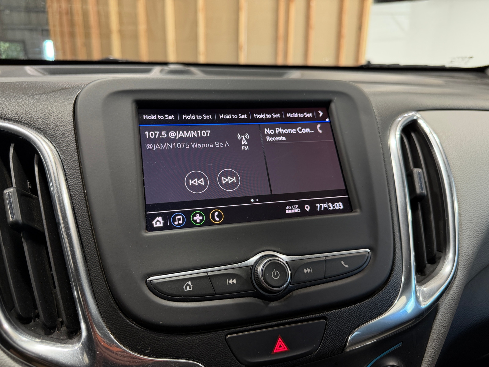 Thumbnail: 2020 Chevrolet Equinox - 4