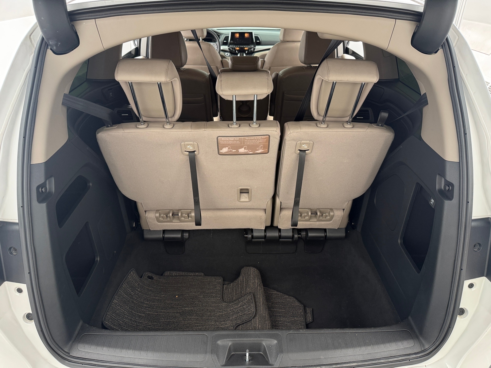 Thumbnail: 2023 Honda Odyssey - 6