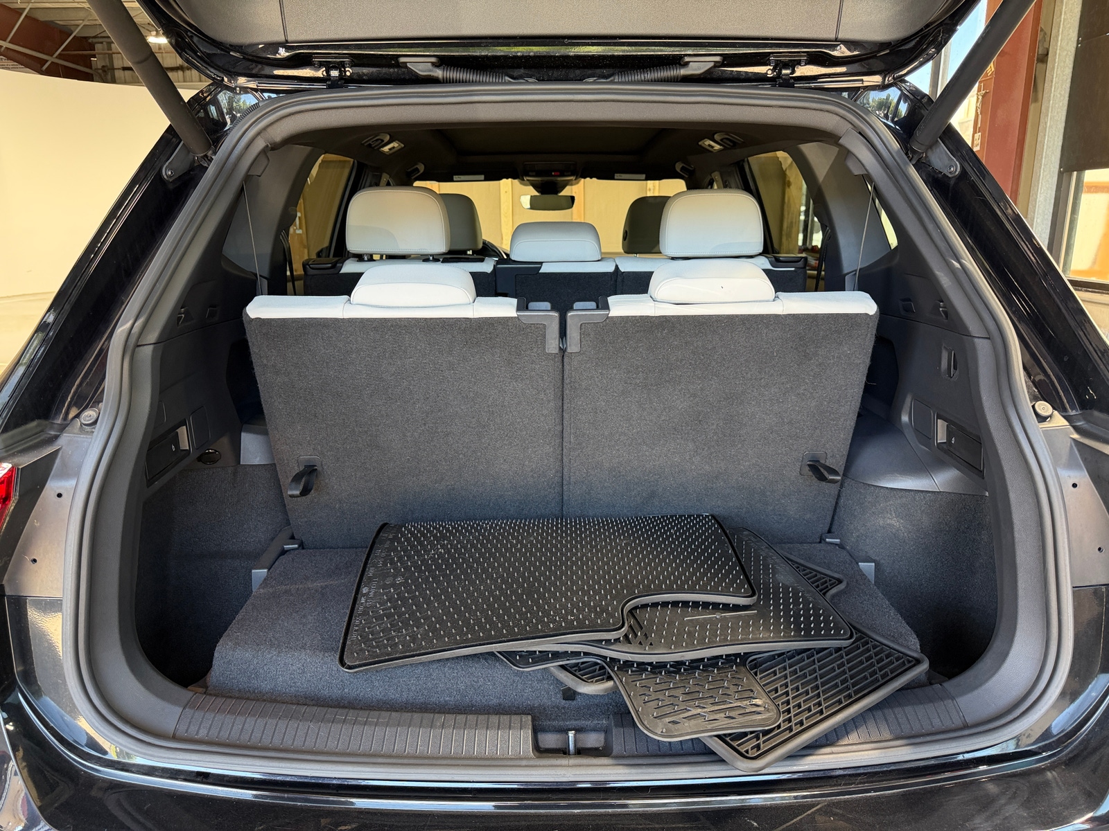 Thumbnail: 2021 Volkswagen Tiguan - 6