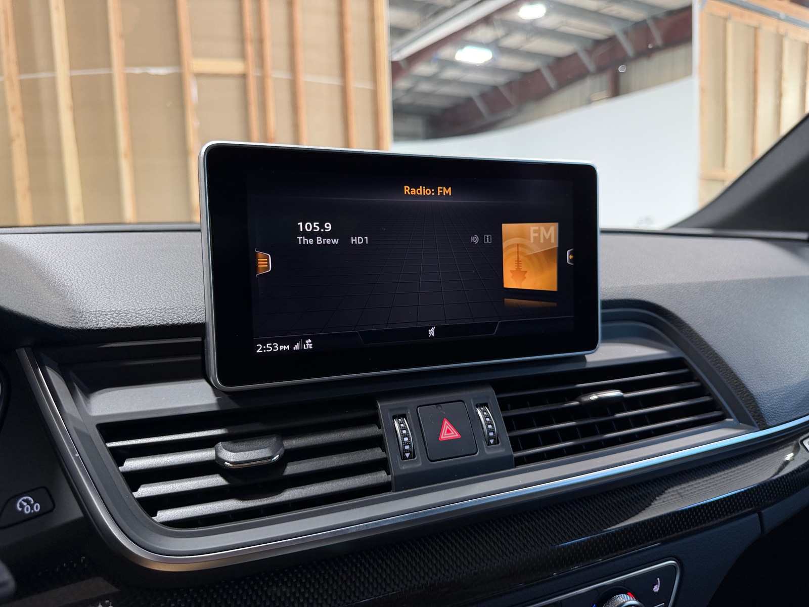 Thumbnail: 2019 Audi SQ5 - 3